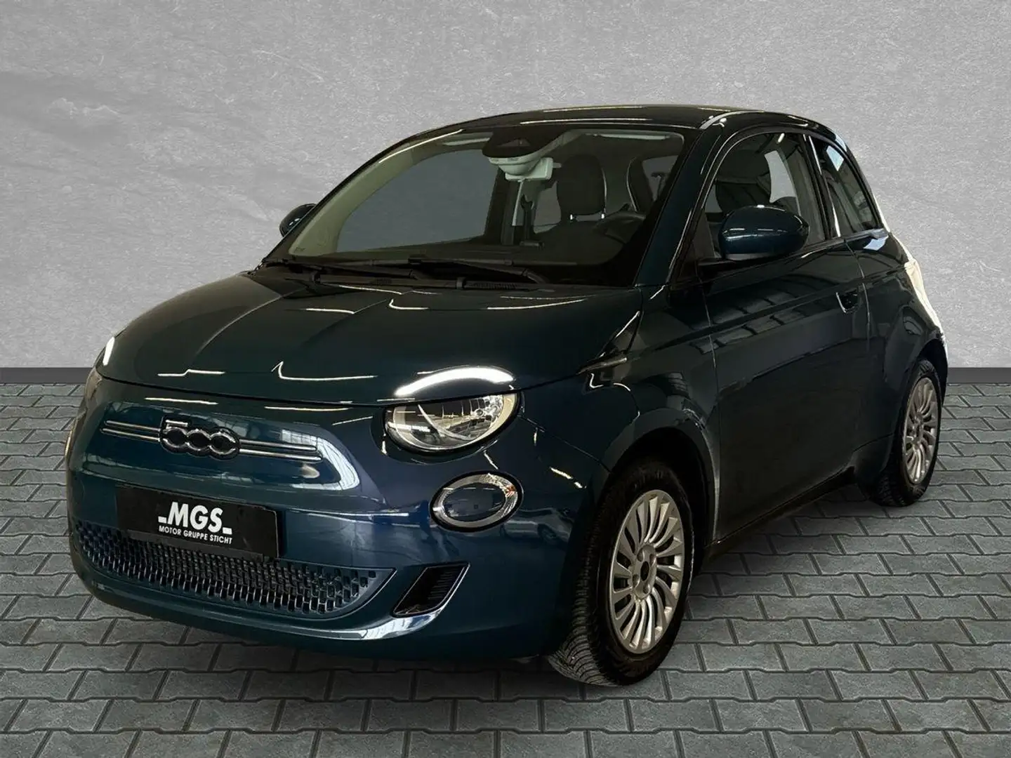 Fiat 500e Action #ELEKTRO #KLIMA #METALLIC Vert - 2