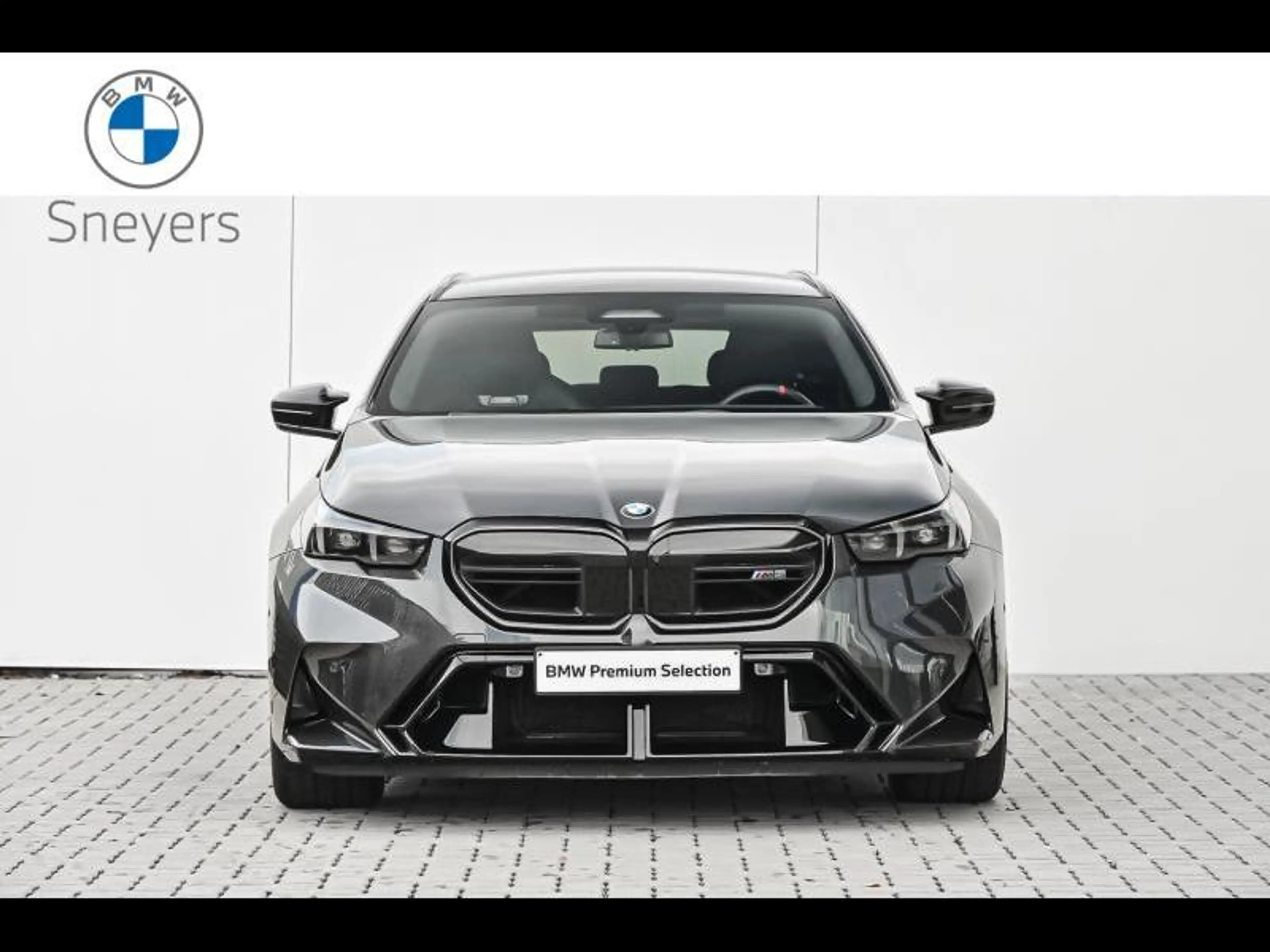 BMW M5 Touring — photo 2