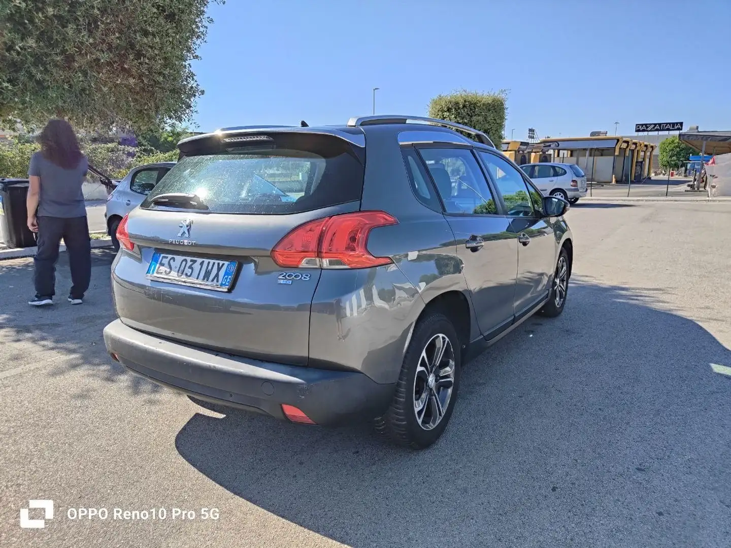 Peugeot 2008 1.6 e-hdi 8v Urban Cross s&s 92cv Grigio - 1