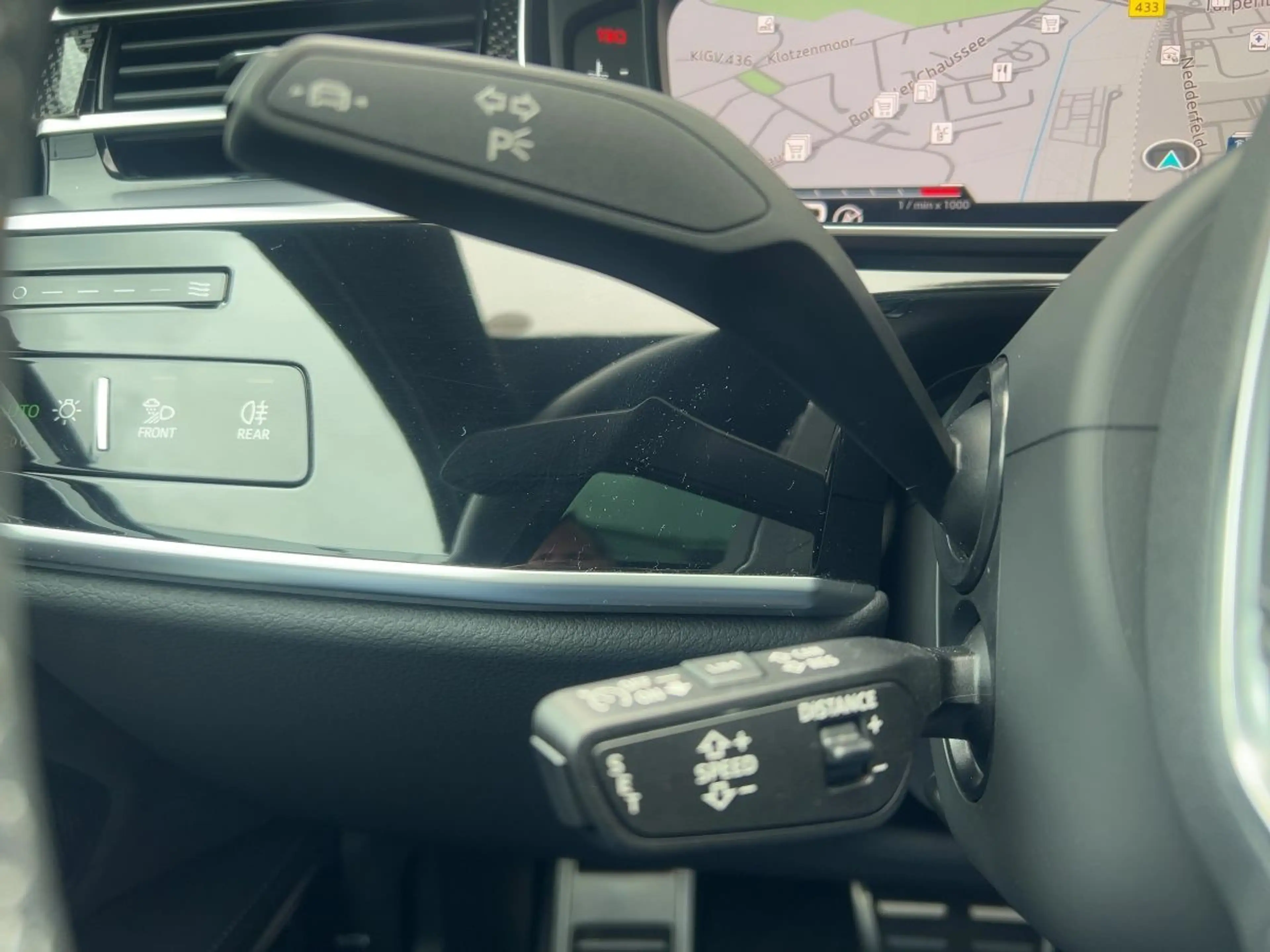 Audi S8 4.0 TFSI quattro tiptronic — photo 15