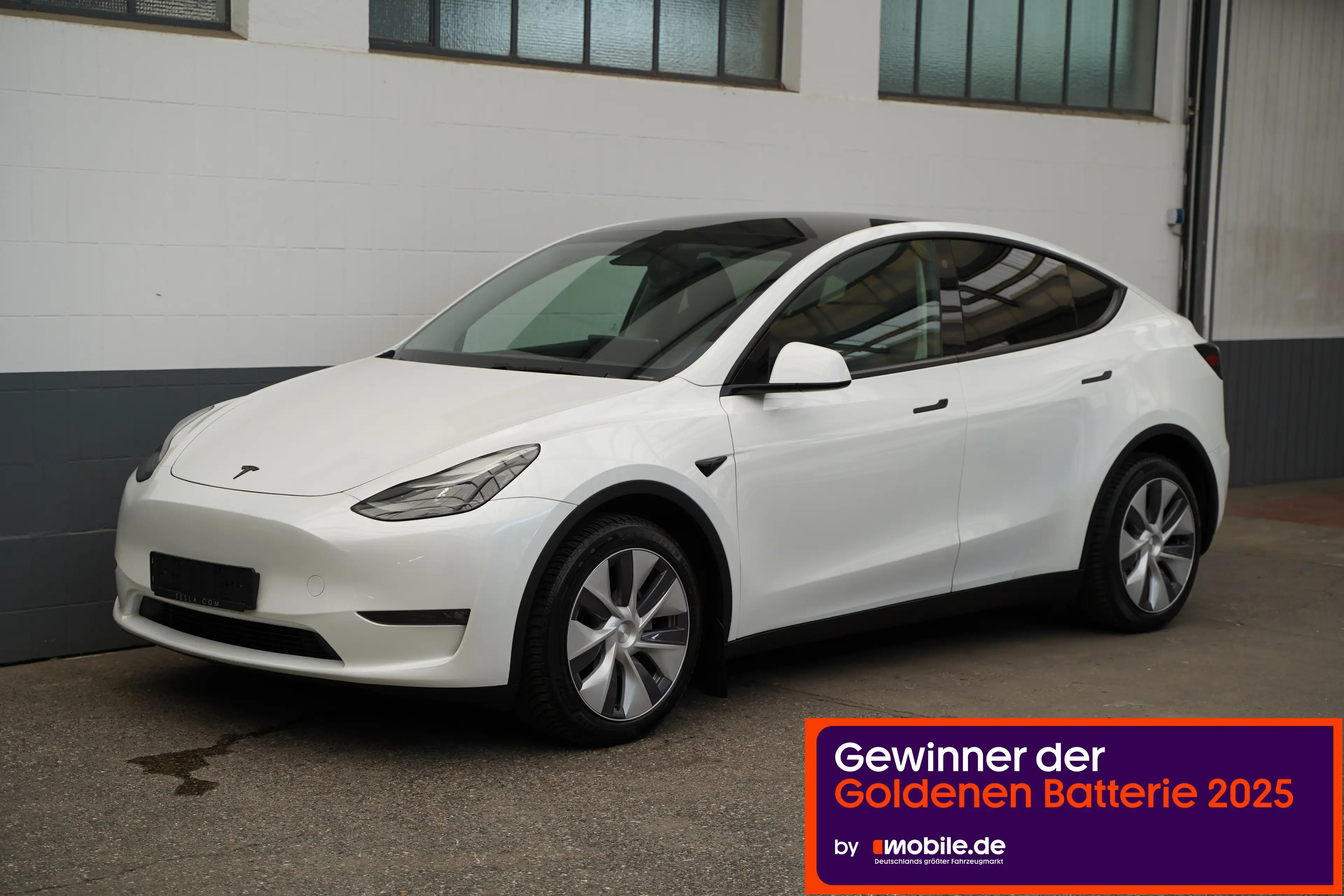 Tesla Model Y Long Range AWD *1. Hand*unfallfrei*