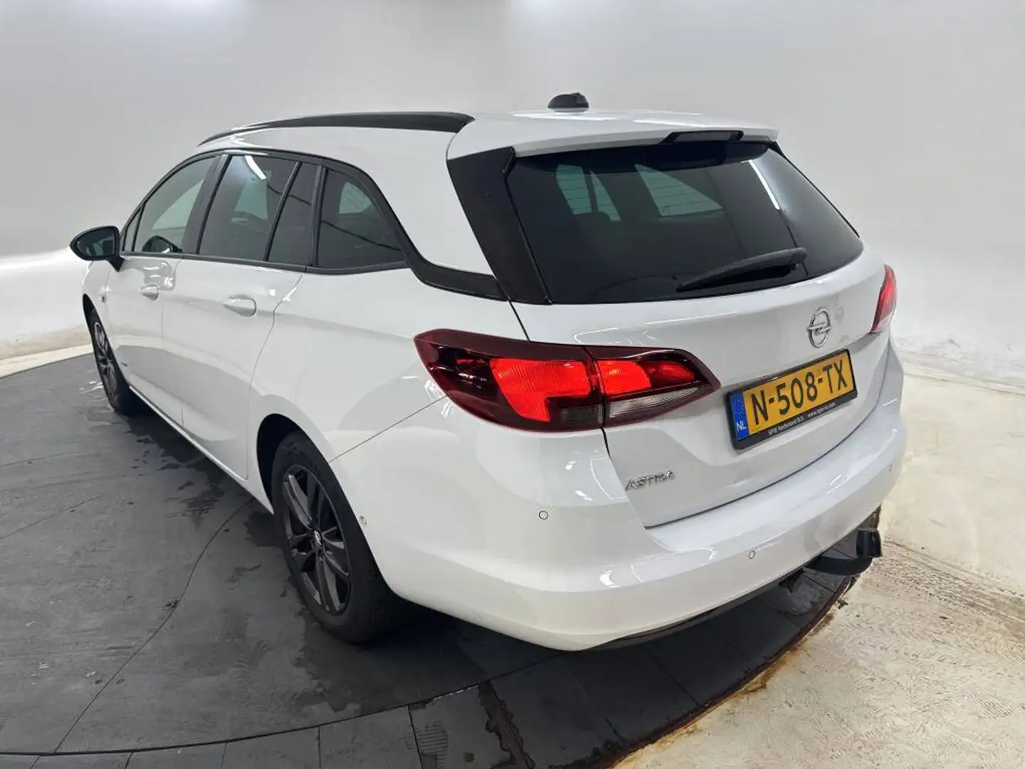 Opel Astra Sports Tourer 1.2 Turbo 110pk NAVIGATIE CAMERA TRE Blanco - 2