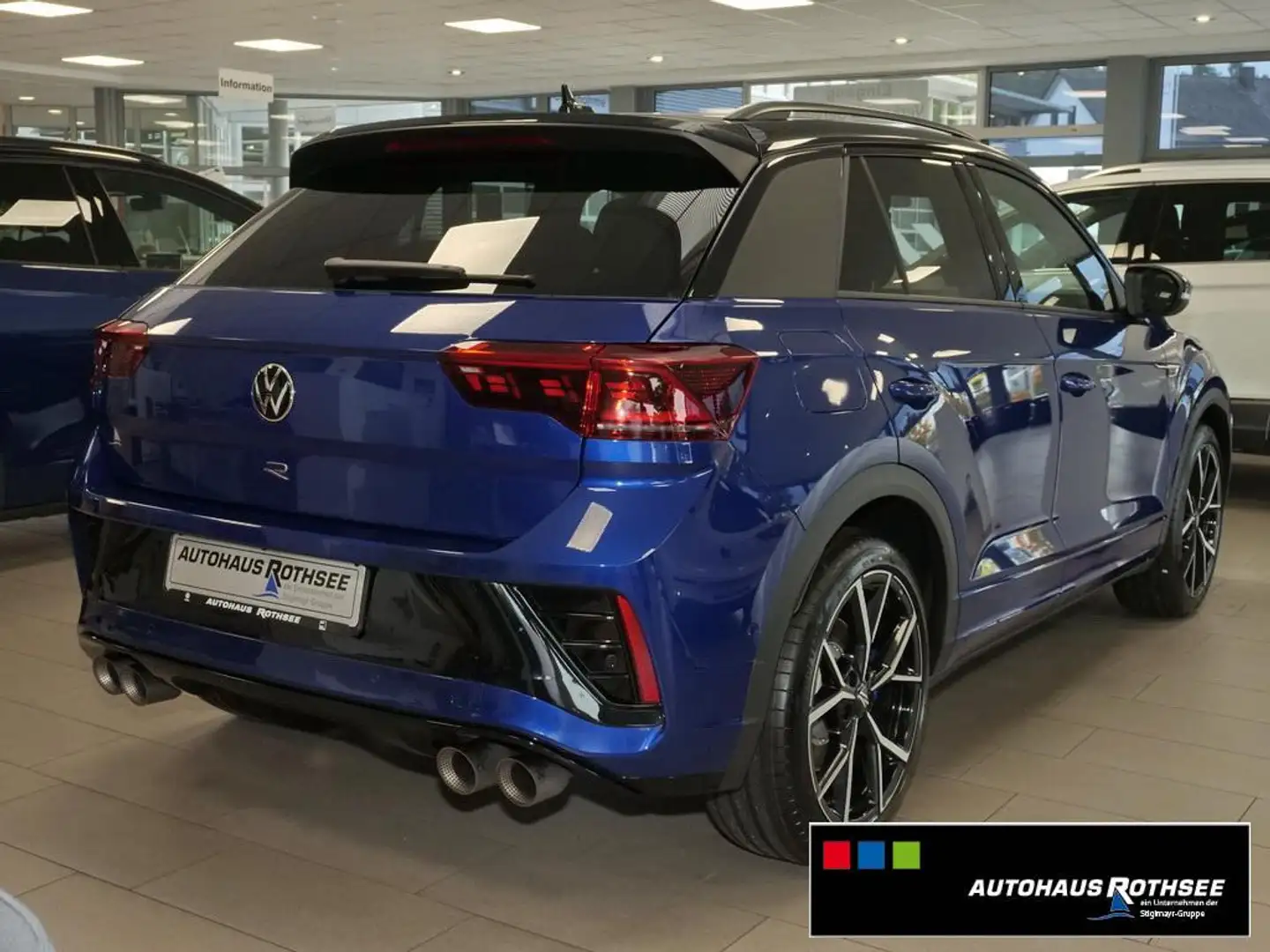 Volkswagen T-Roc R R-PERFORMANCE+AKRAPOVIC+PANO+LEDER+19` Blau - 2