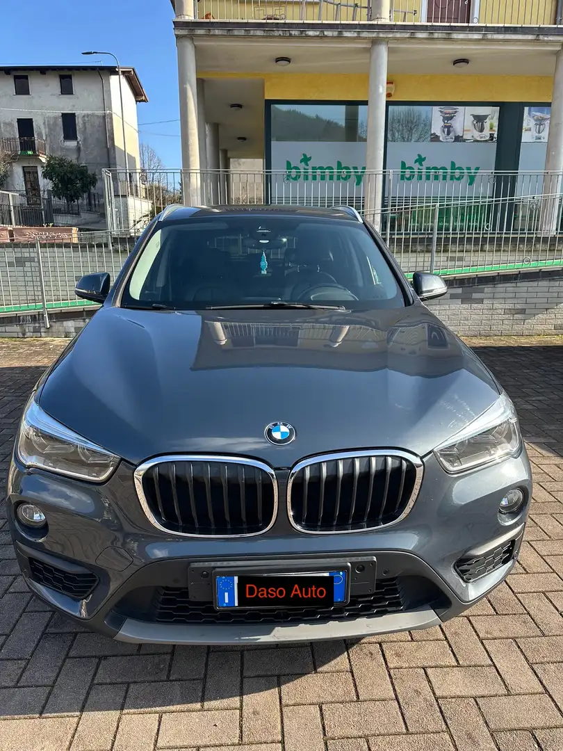 BMW X1 sdrive18d Business auto Bleu - 1