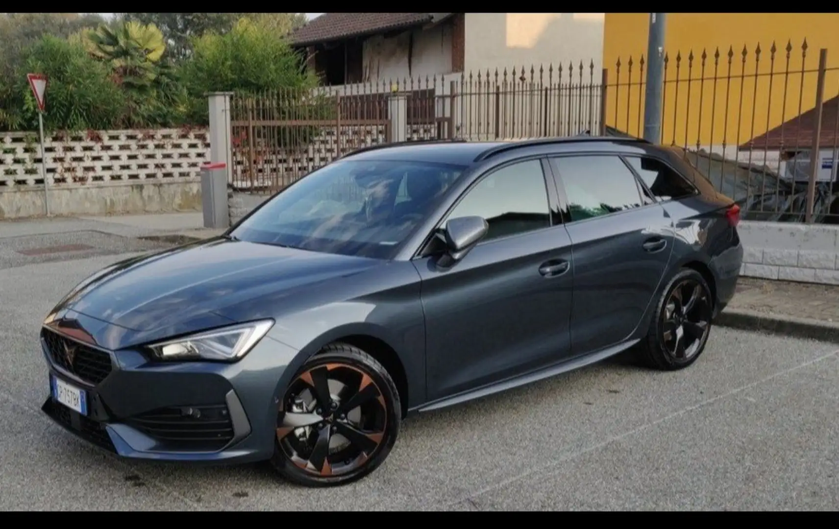 CUPRA Leon Sportstourer 2.0 tsi 190cv dsg - 1