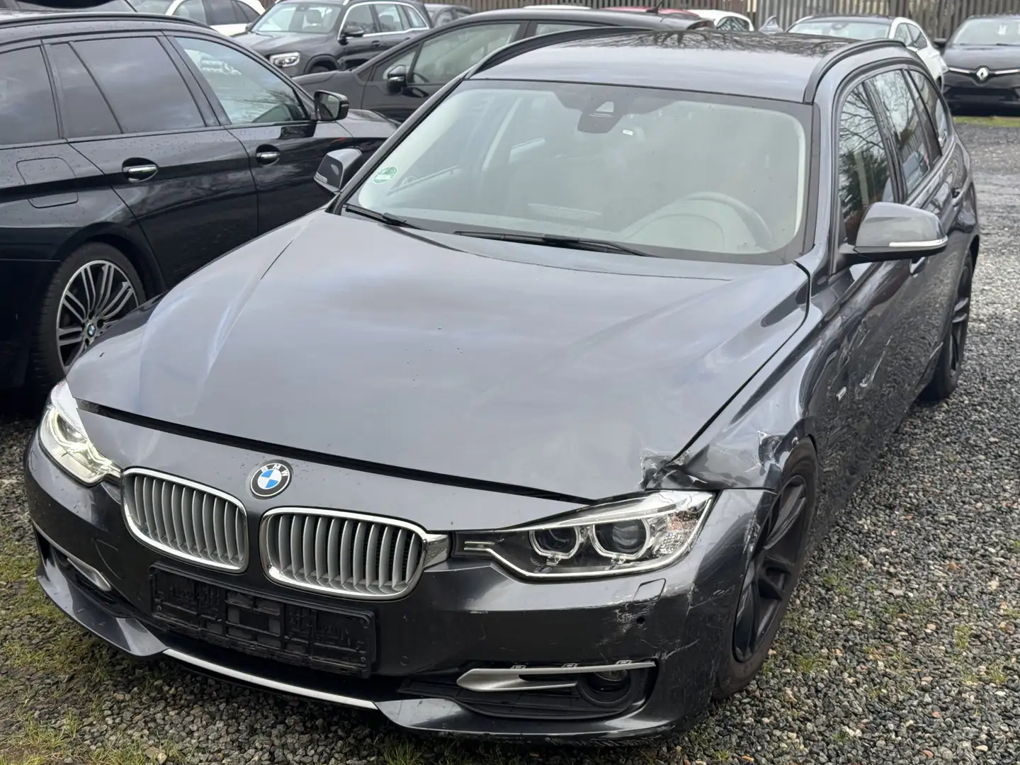 BMW 320 320 d xDrive Aut. LED Navi Gris - 1