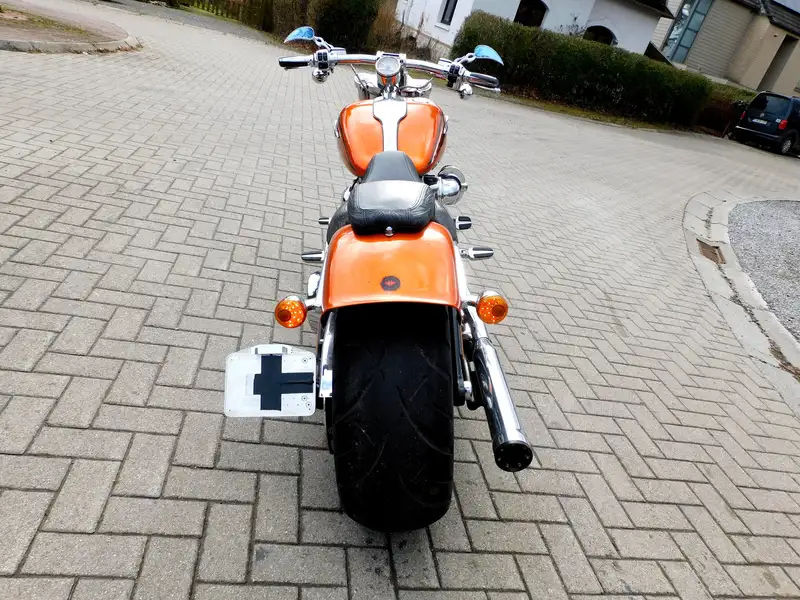 Harley-Davidson CVO Breakout - foto 4