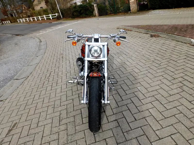 Harley-Davidson CVO Breakout - foto 8