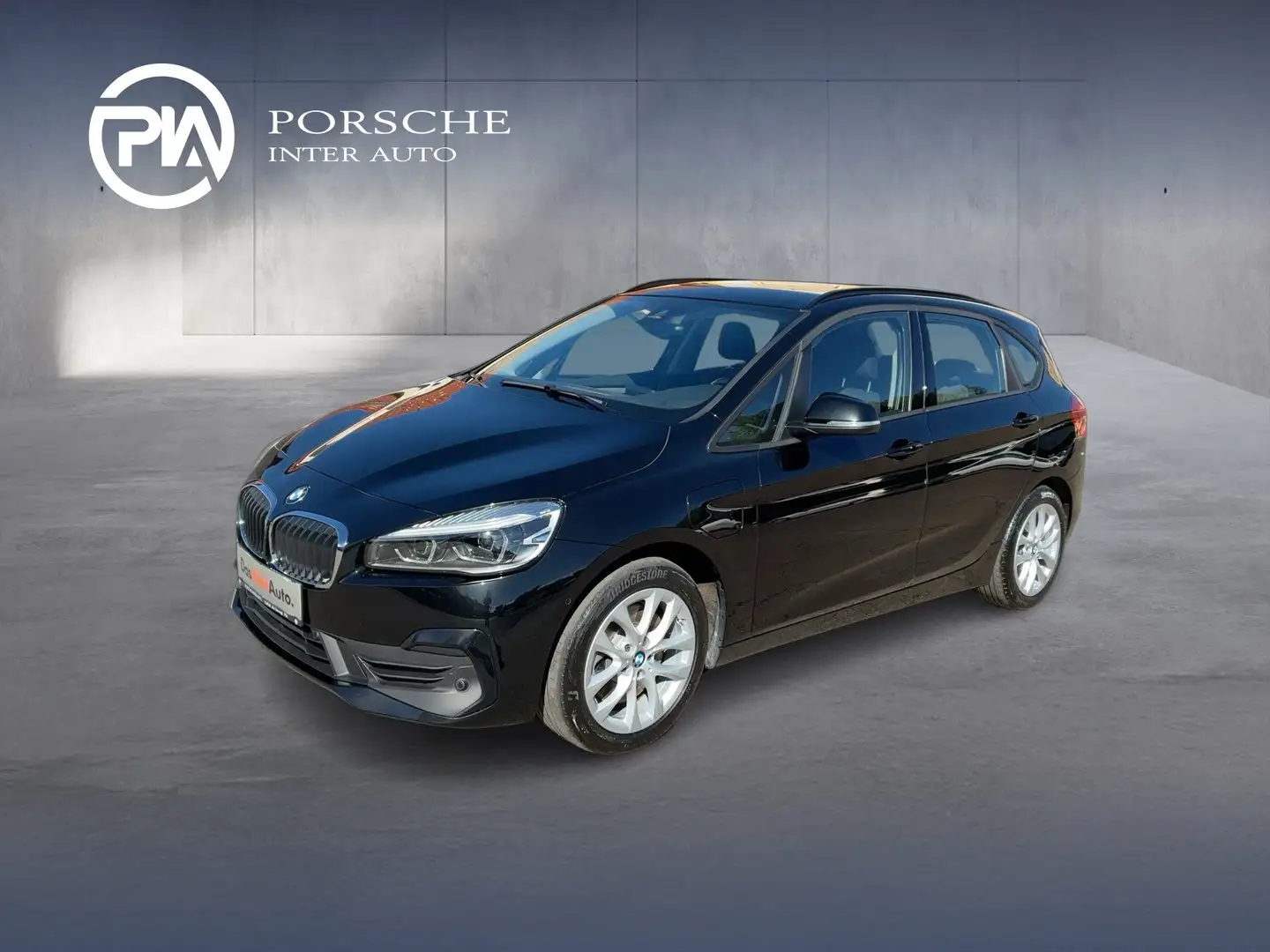 BMW 225 BMW 2 Active Tourer 225 xe Advantage Schwarz - 1