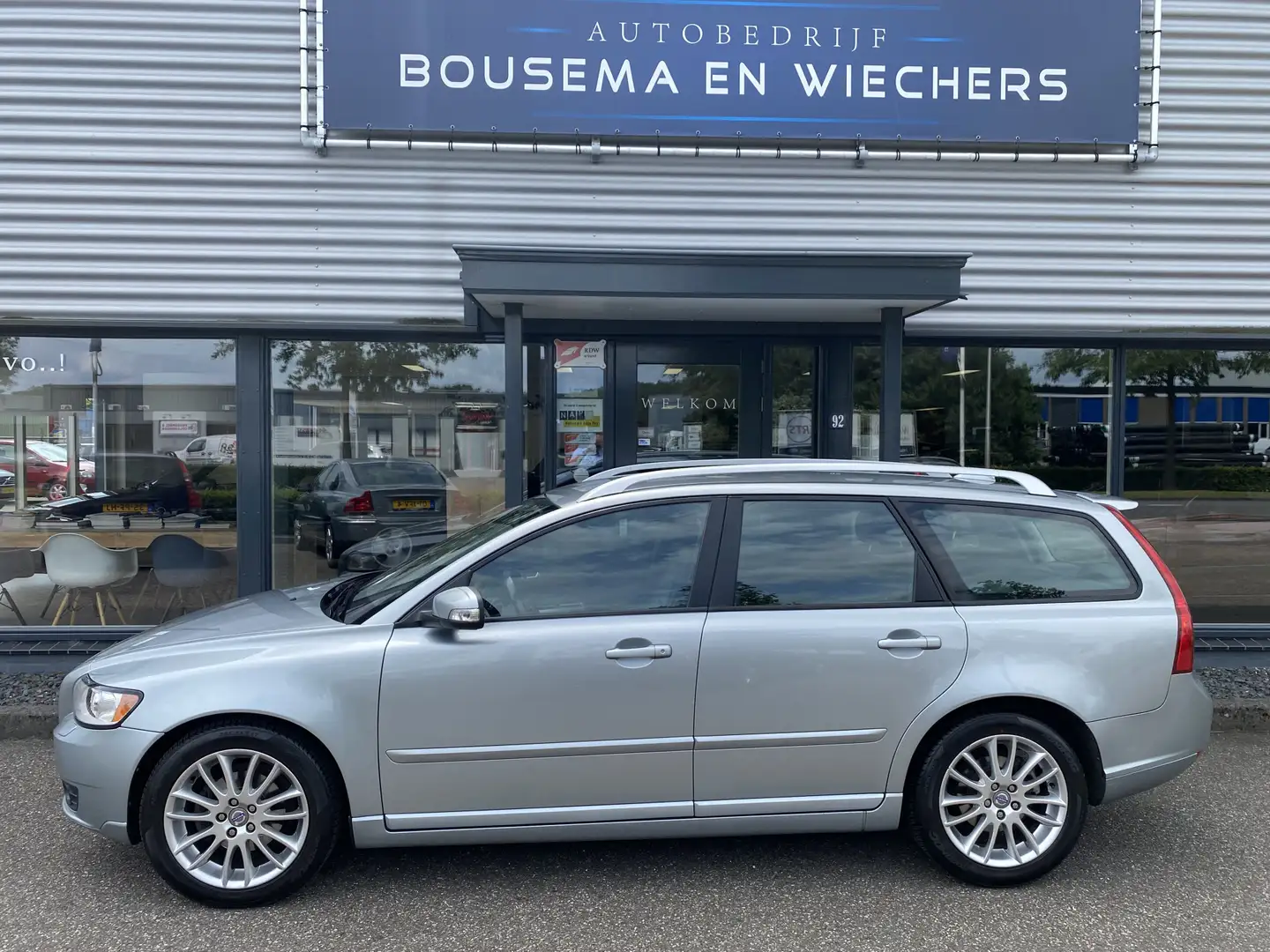 Volvo V50 1.8 Edition II Leer+Clima Gris - 2
