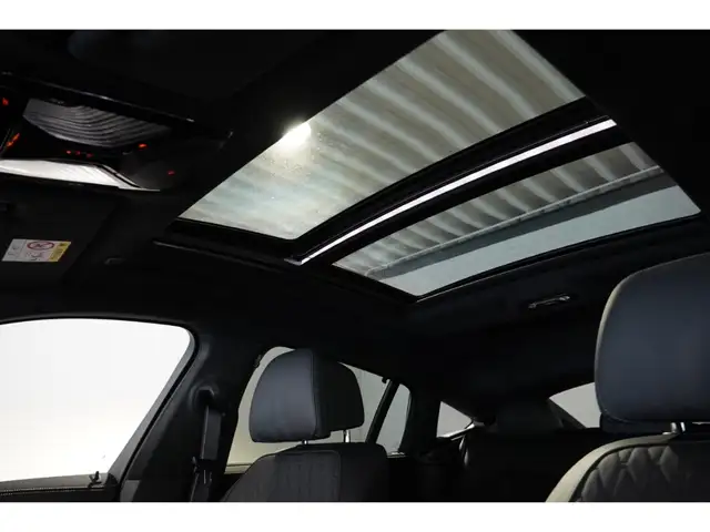 BMW X6 view 13