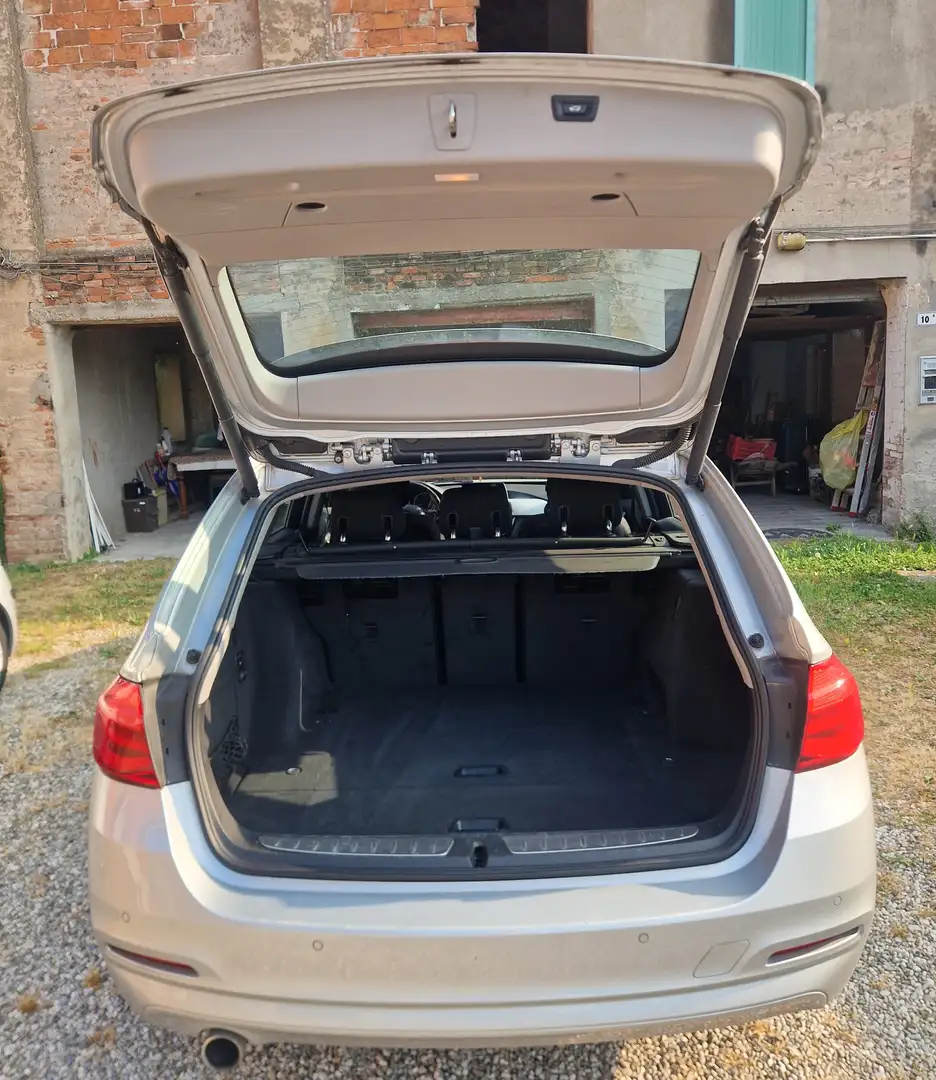 BMW 318 318d Touring auto Szürke - 2