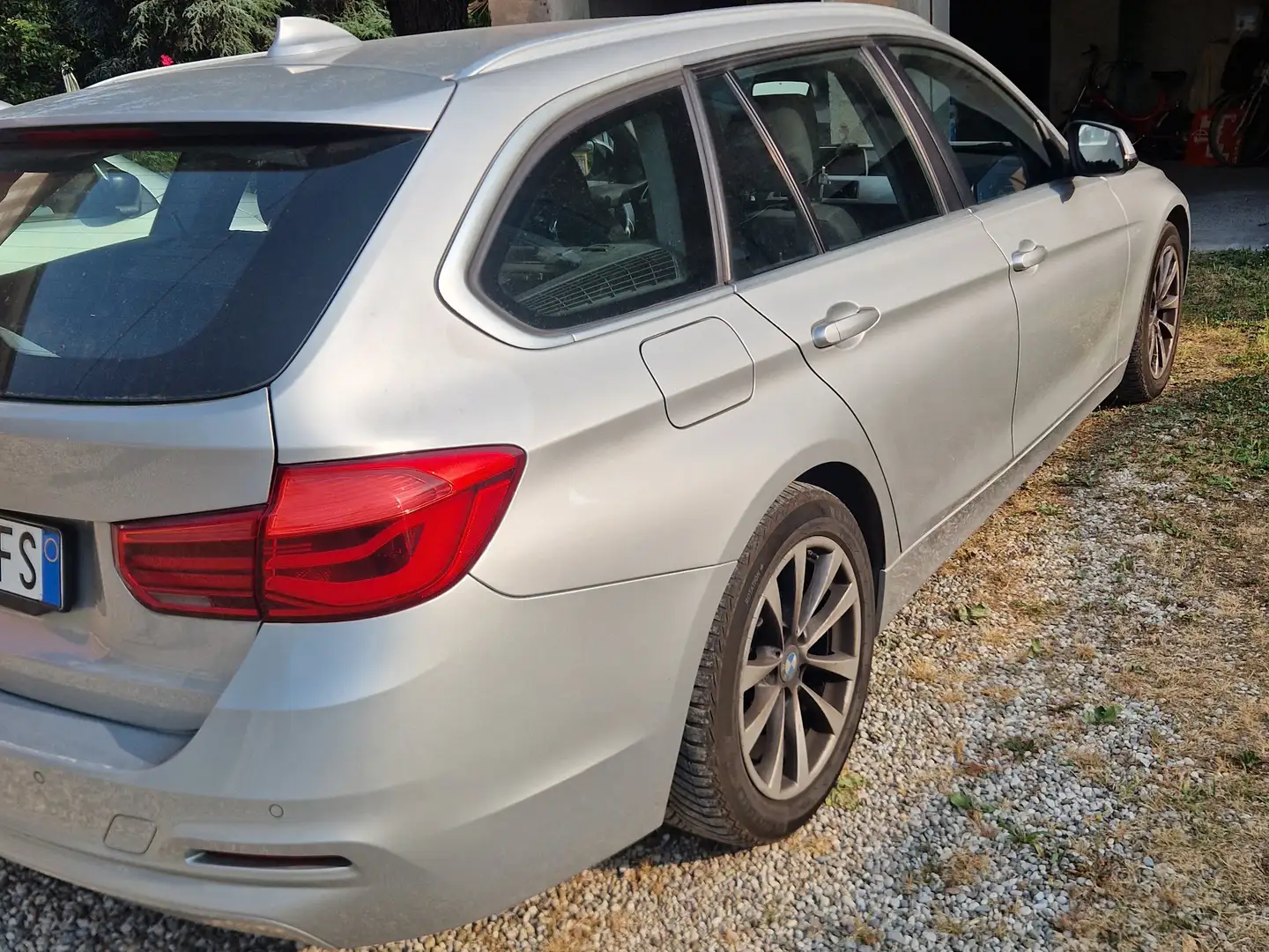 BMW 318 318d Touring auto Szürke - 1