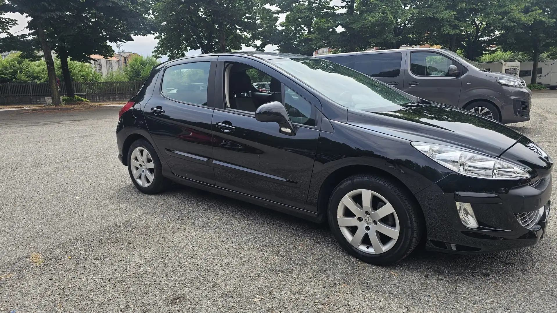 Peugeot 308 5p 1.6 hdi 16v Comfort fap - 2