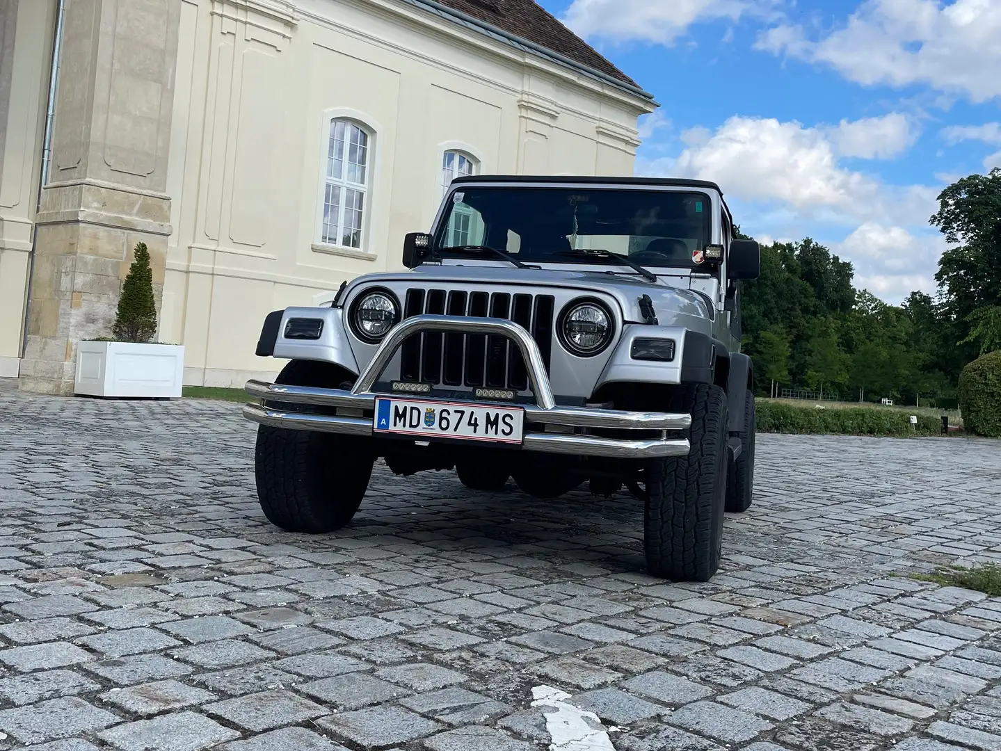 Jeep Wrangler Wrangler 2,4 Sport Soft Top Sport Silber - 2