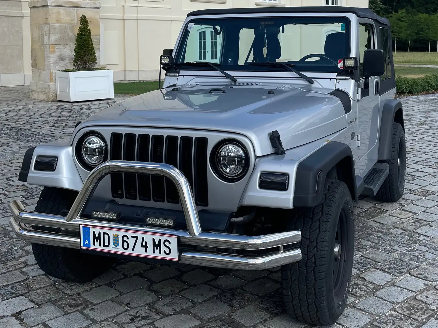 Jeep Wrangler Wrangler 2,4 Sport Soft Top Sport Silber - 1