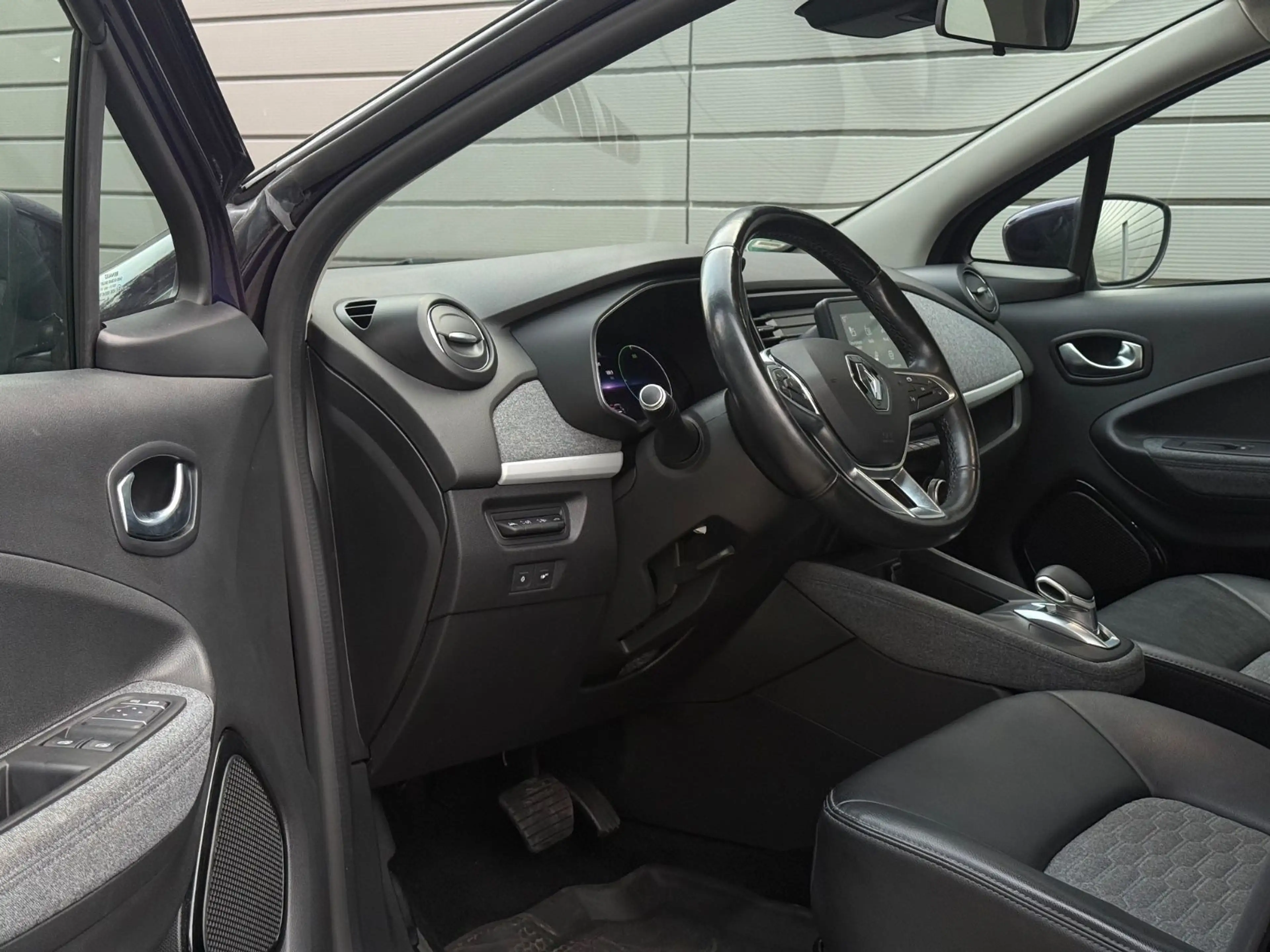 Renault ZOE Experience *TÜV NEU*SOH 87%* — photo 11