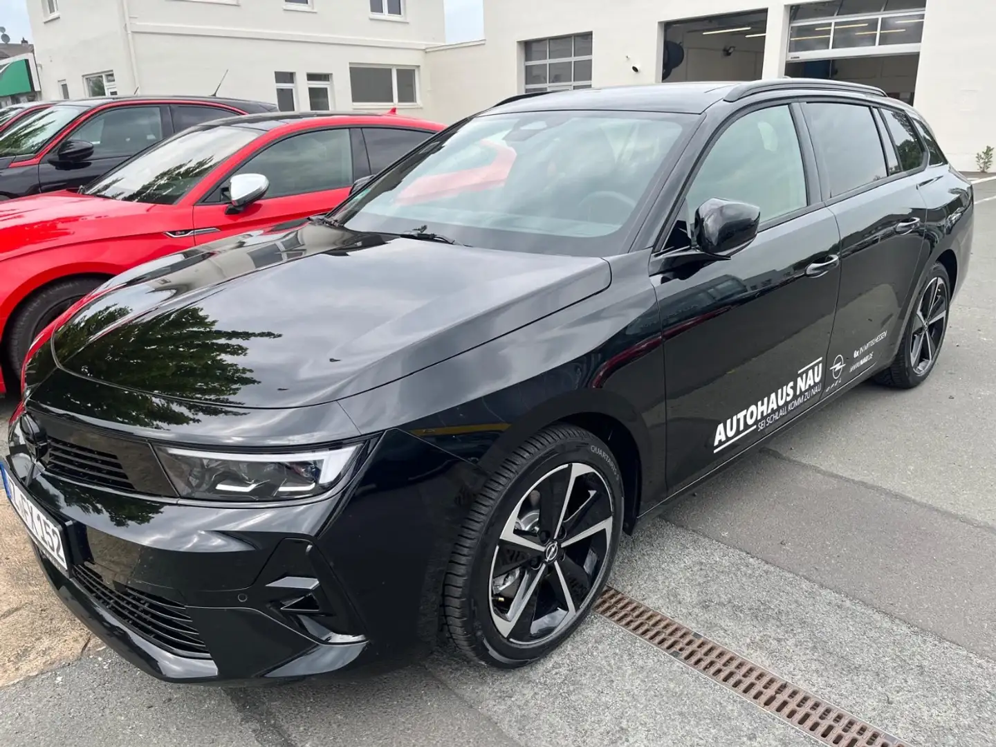 Opel Astra Sports Tourer 1.2 Turbo GS Line inkl. Inspektionsp Schwarz - 2
