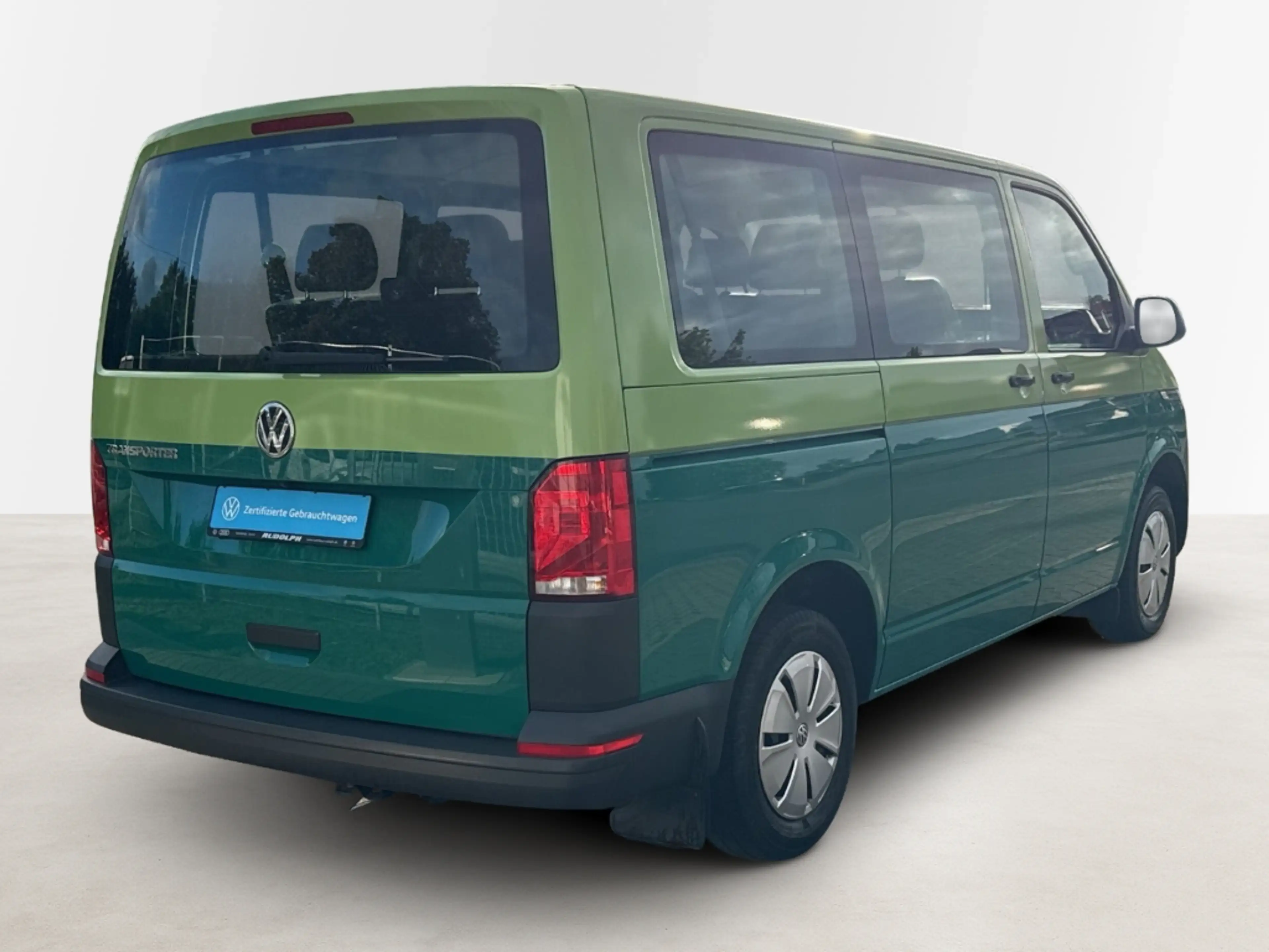 Volkswagen T6.1 Transporter Kombi 2.0 TDI 5-Gang Navi Klima Rückfahrkam. Fernl — photo 4
