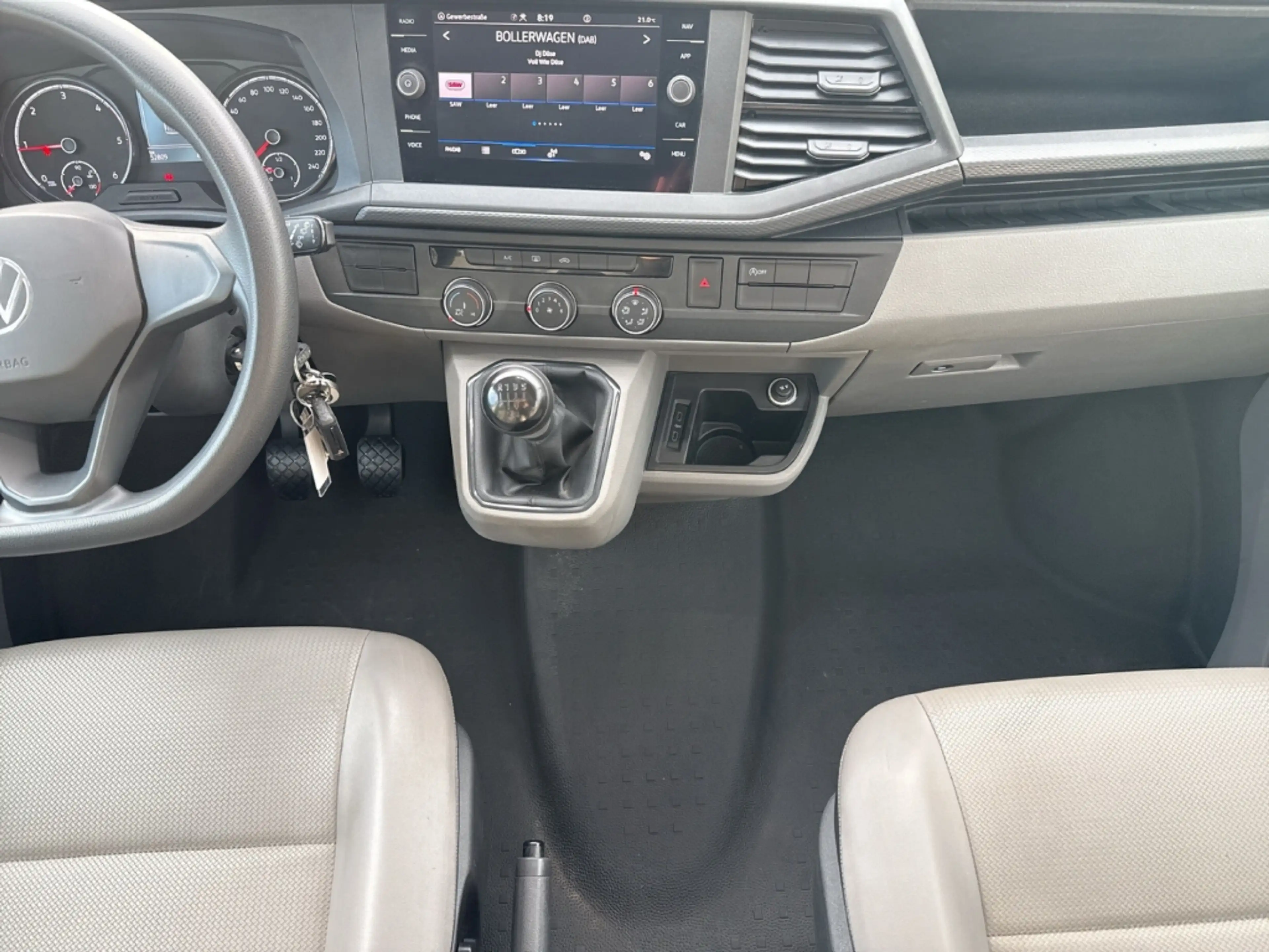 Volkswagen T6.1 Transporter Kombi 2.0 TDI 5-Gang Navi Klima Rückfahrkam. Fernl — photo 15