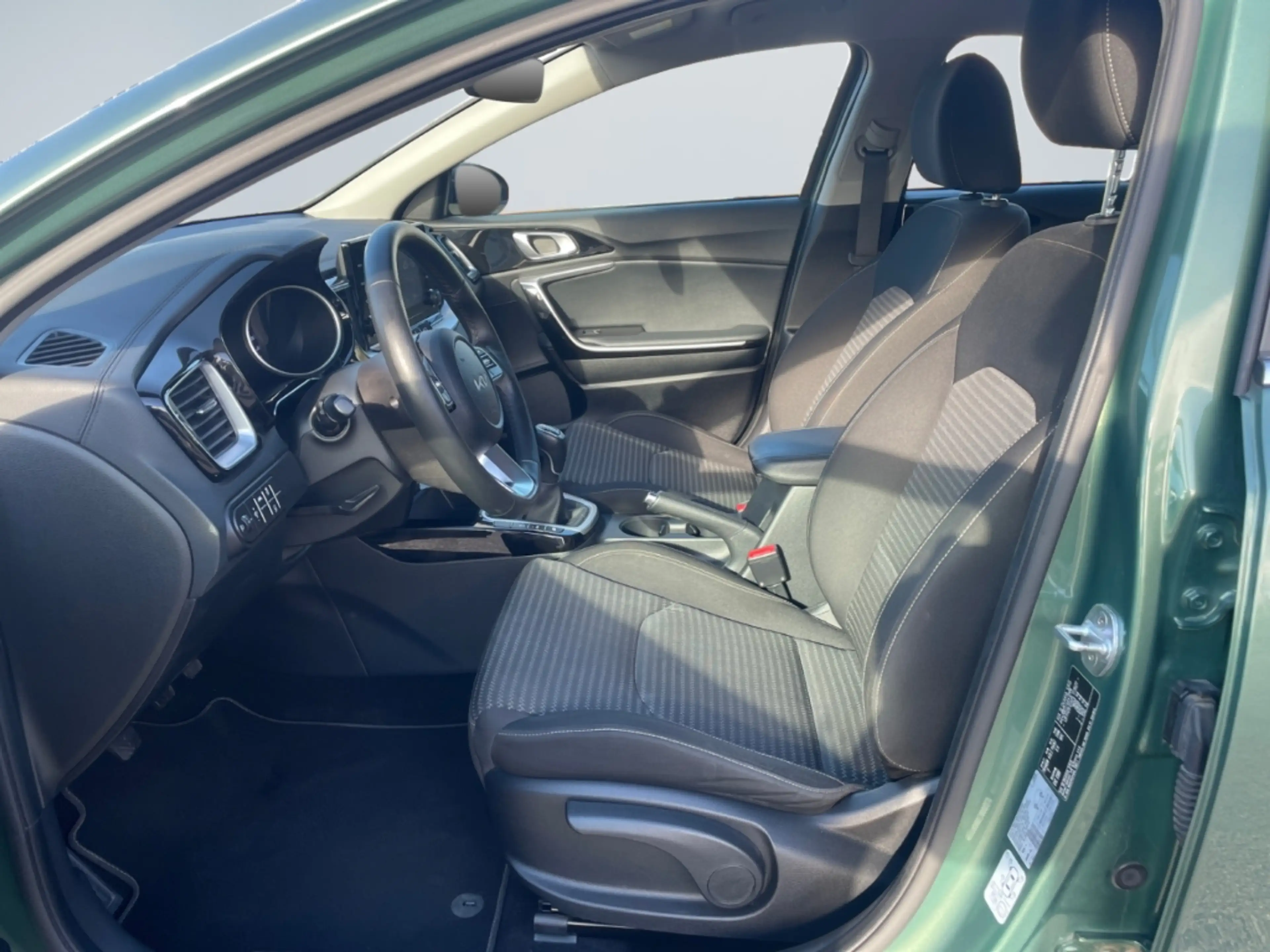 Kia Ceed / cee'd Vision 1.0T-Gdi Klimaautom PDC SHZ Temp Apple CarP — photo 9