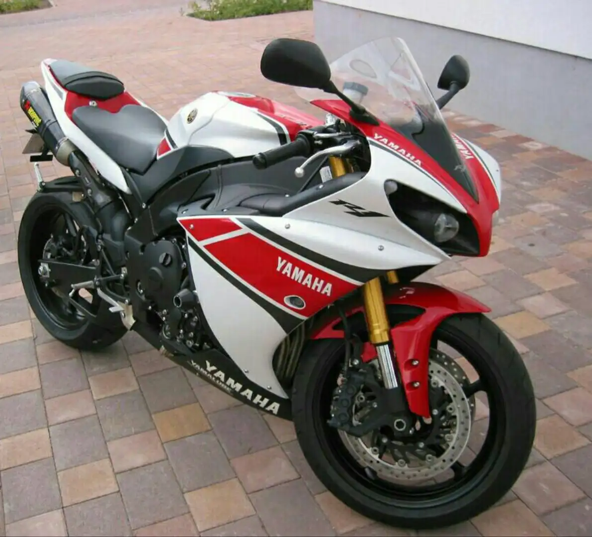 Yamaha YZF-R1 RN225  WGP 50th Anniversary - 2