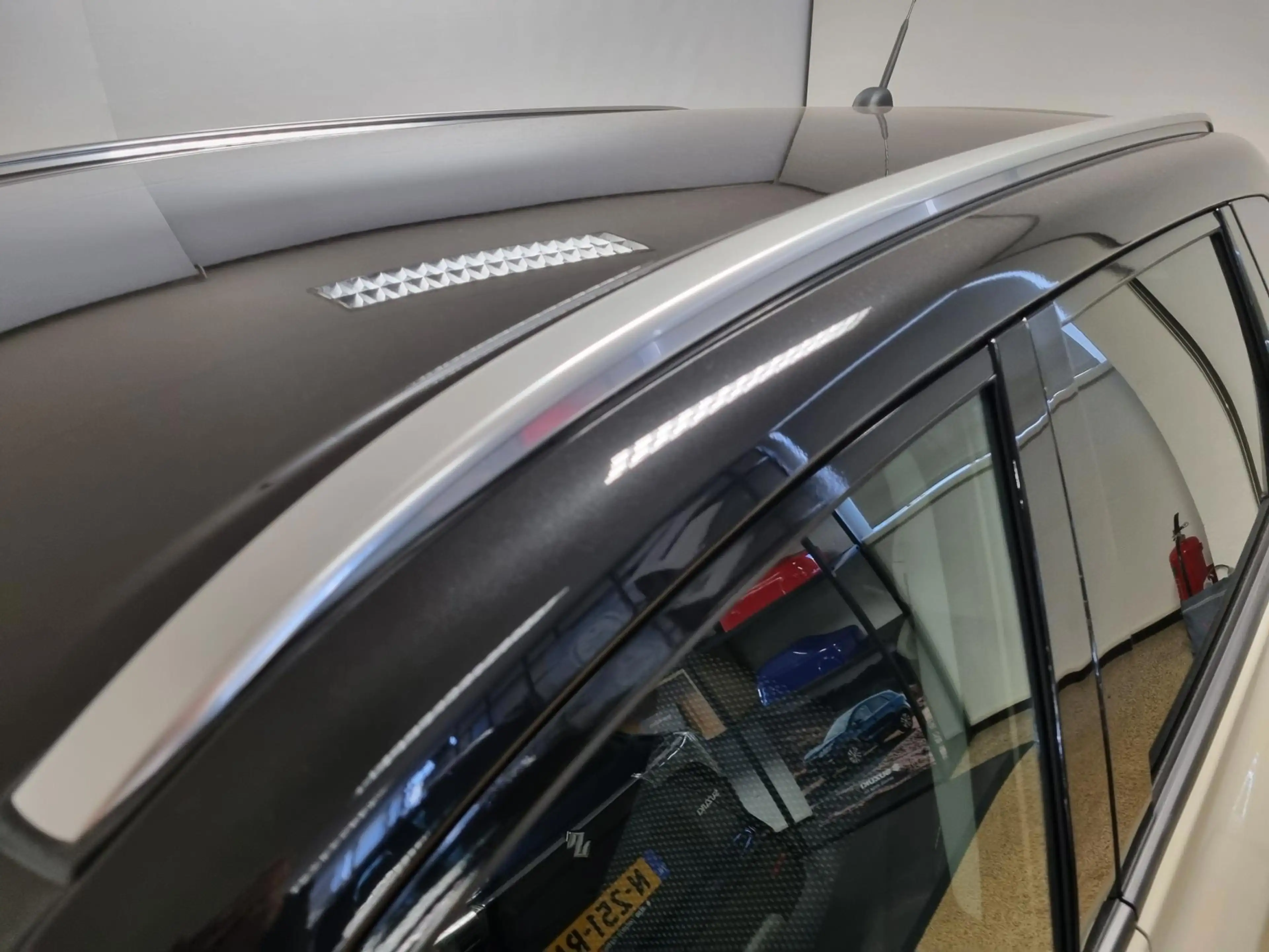 Suzuki Vitara 1.4 Boosterjet Select Smart Hybrid — photo 9