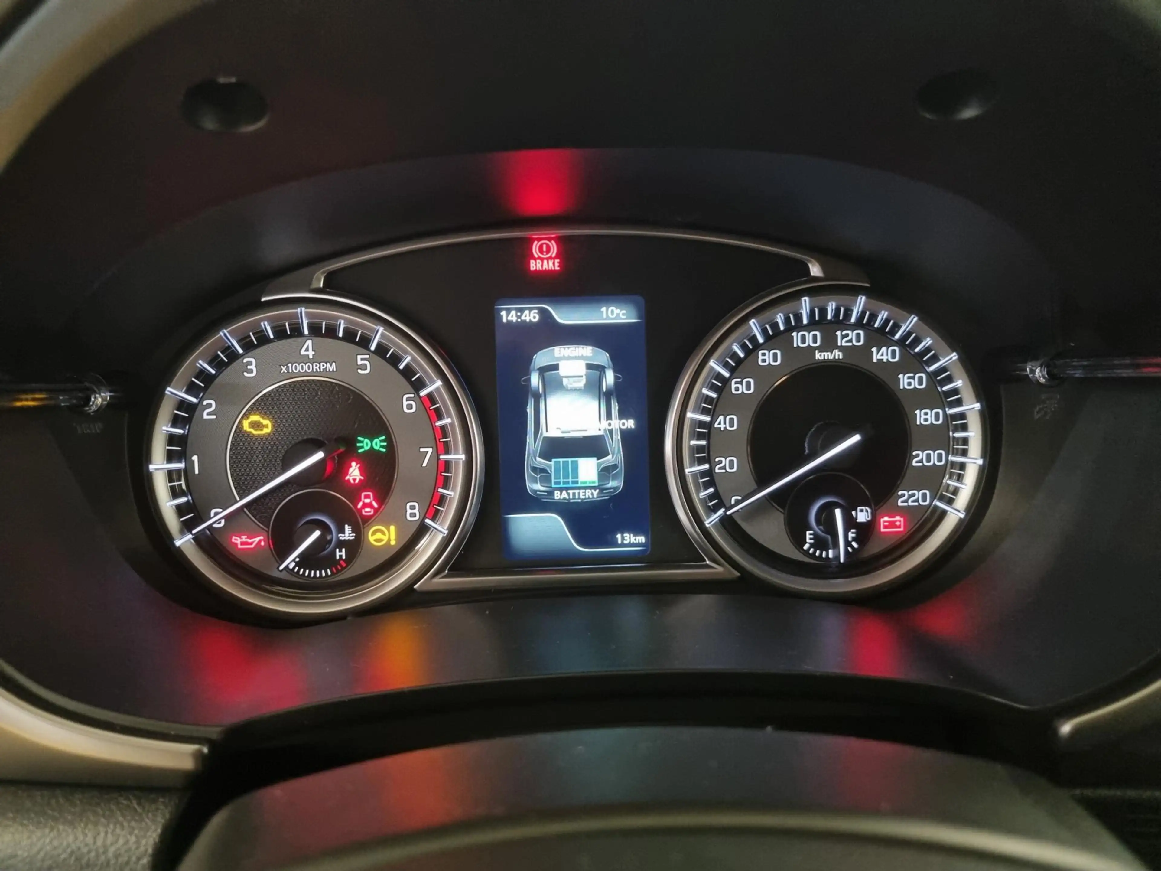Suzuki Vitara 1.4 Boosterjet Select Smart Hybrid — photo 12