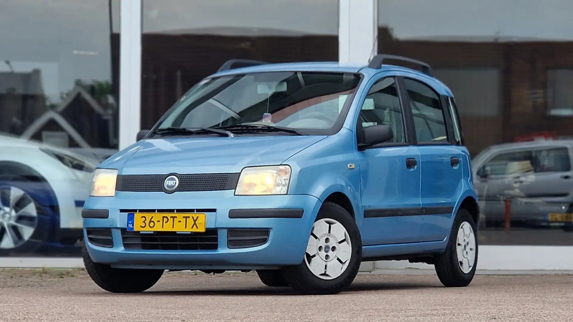 Fiat Panda 1.1i Active Plus 2e Eigenaar APK 02-2026 Elektrisc Bleu - 1