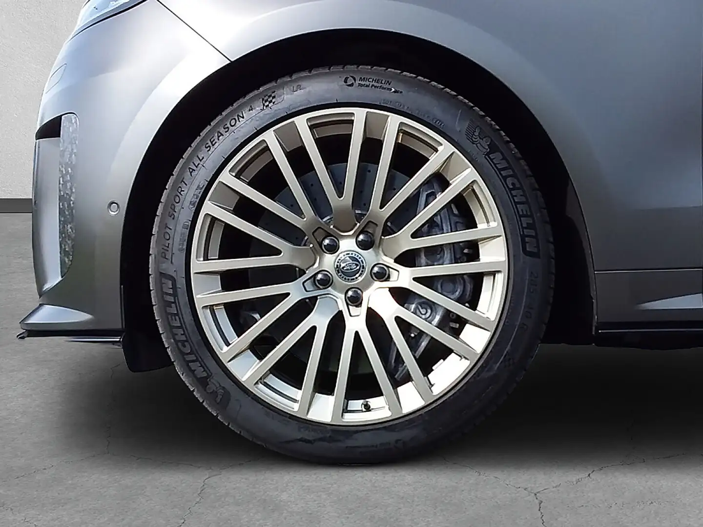 Land Rover Range Rover Sport 4,4 V8 P635 SV Edition Two ***Die Bombe*** Schwarz - 2