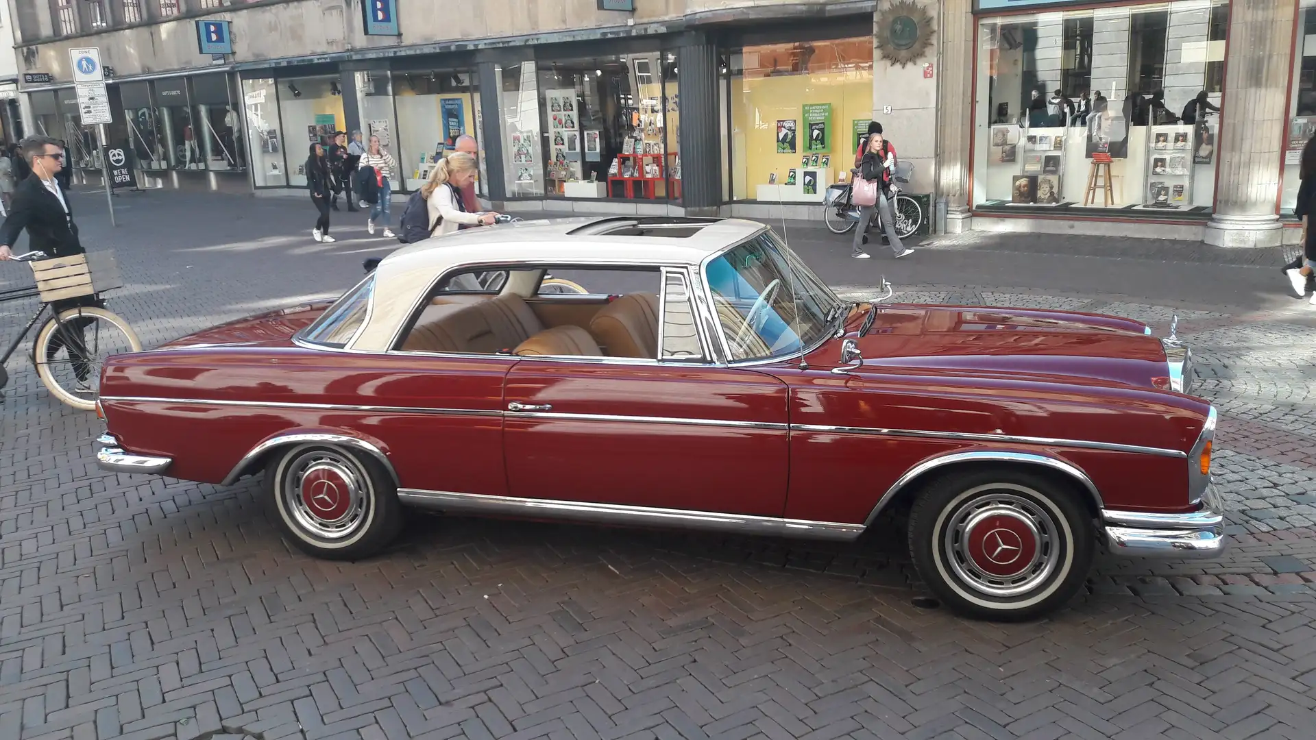 Mercedes-Benz 220 220SE Coupe Rot - 2