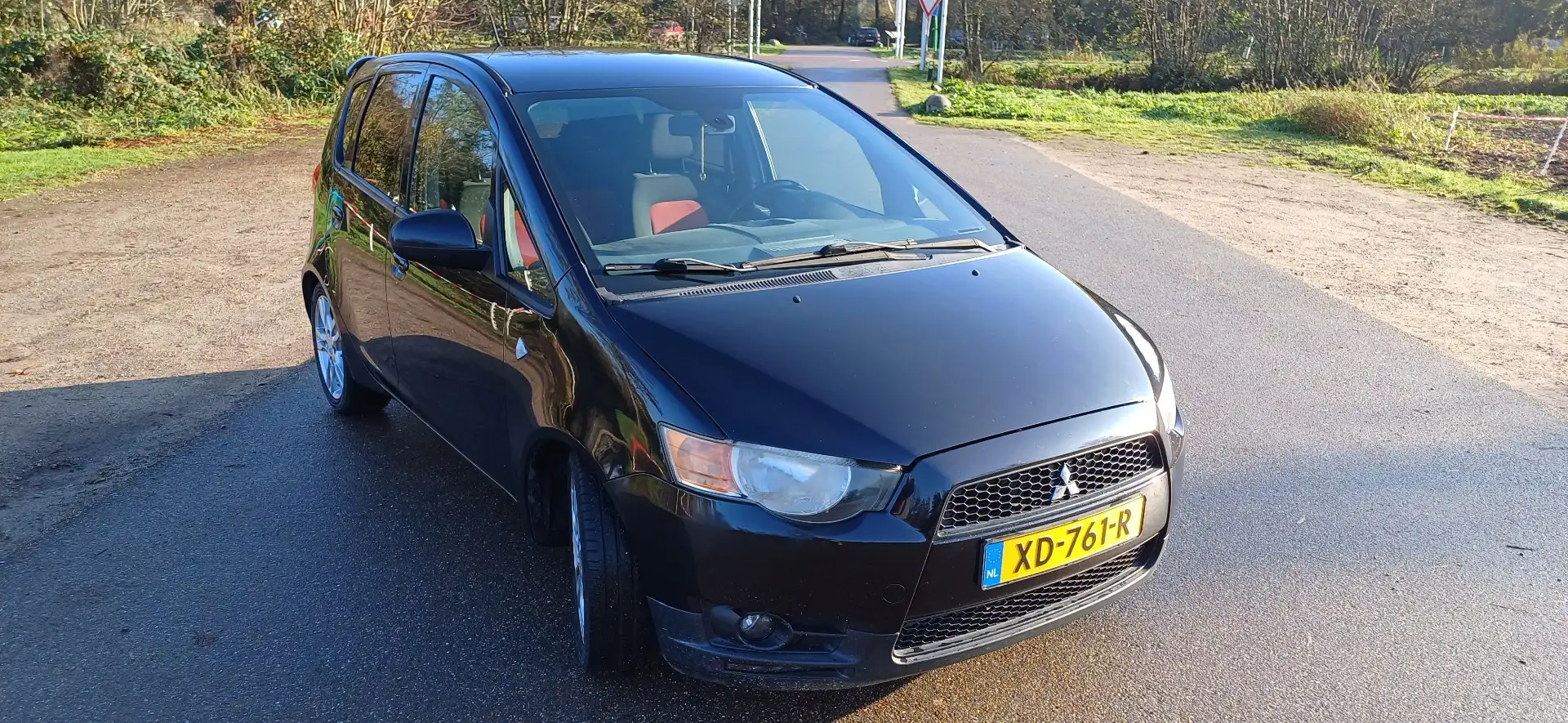 Mitsubishi Colt 1.3 Intro Edition Zwart - 2