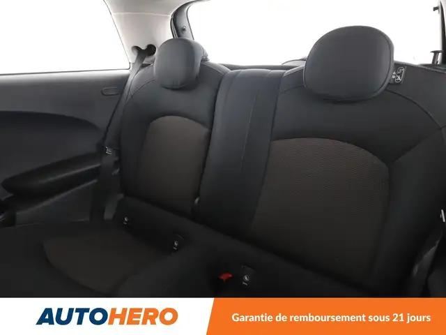 Mini Hatch view 14