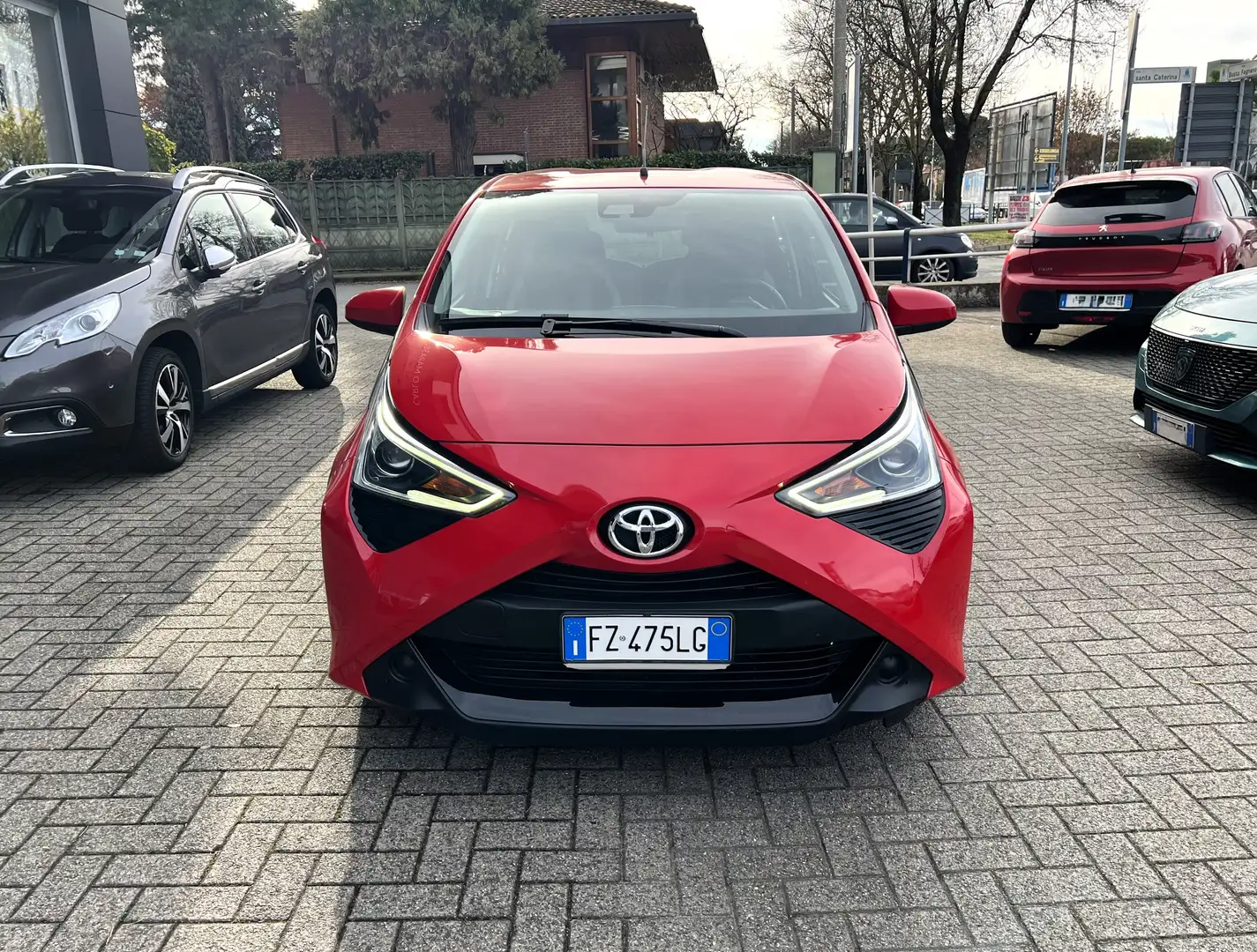 Toyota Aygo 5p 1.0 X-Fun 72cv Rosso - 2