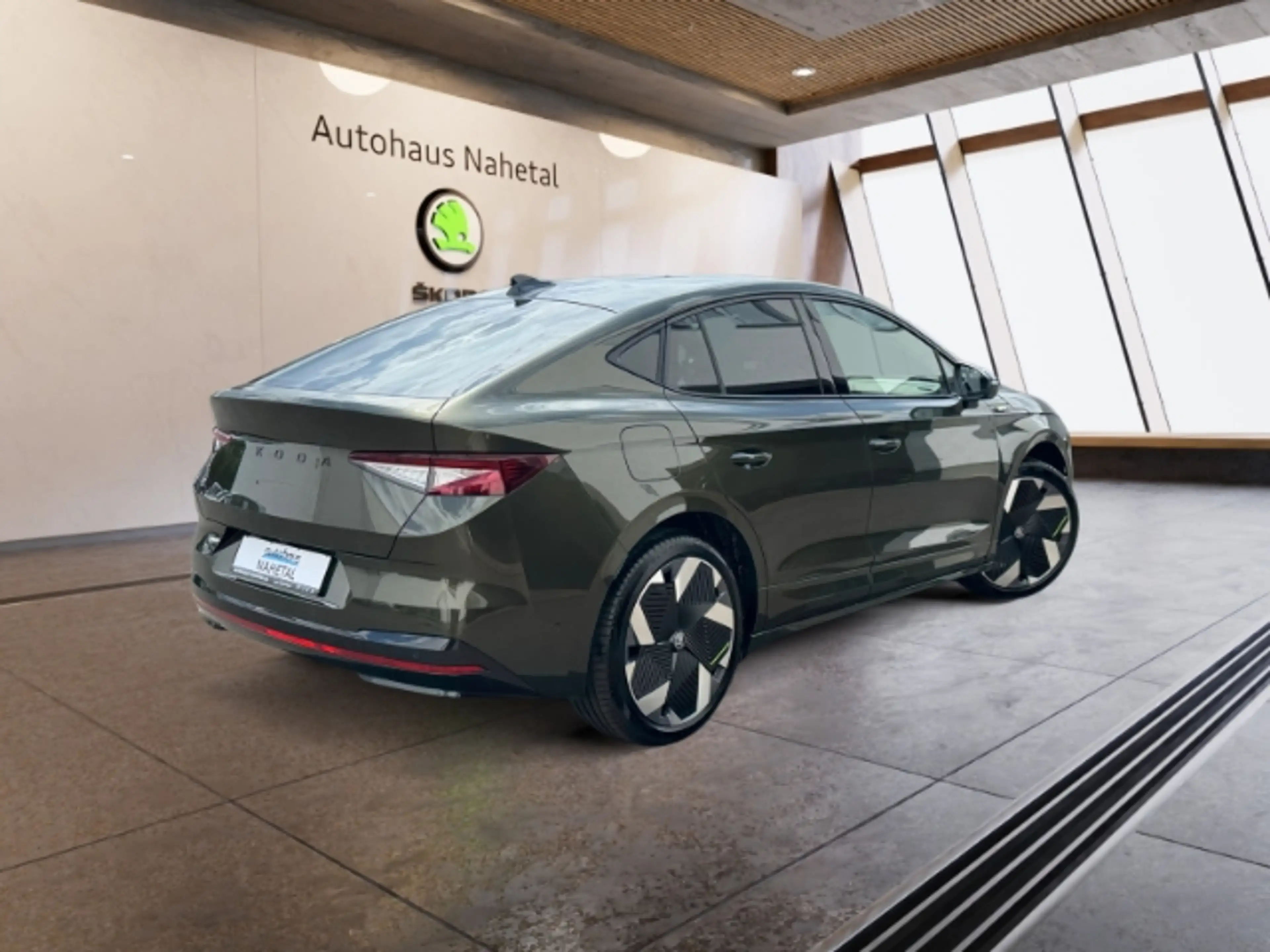 Skoda Enyaq Coupe RS MATRIX MAX NAVI AHK 21'' 360° FAHRERASSIS — photo 4