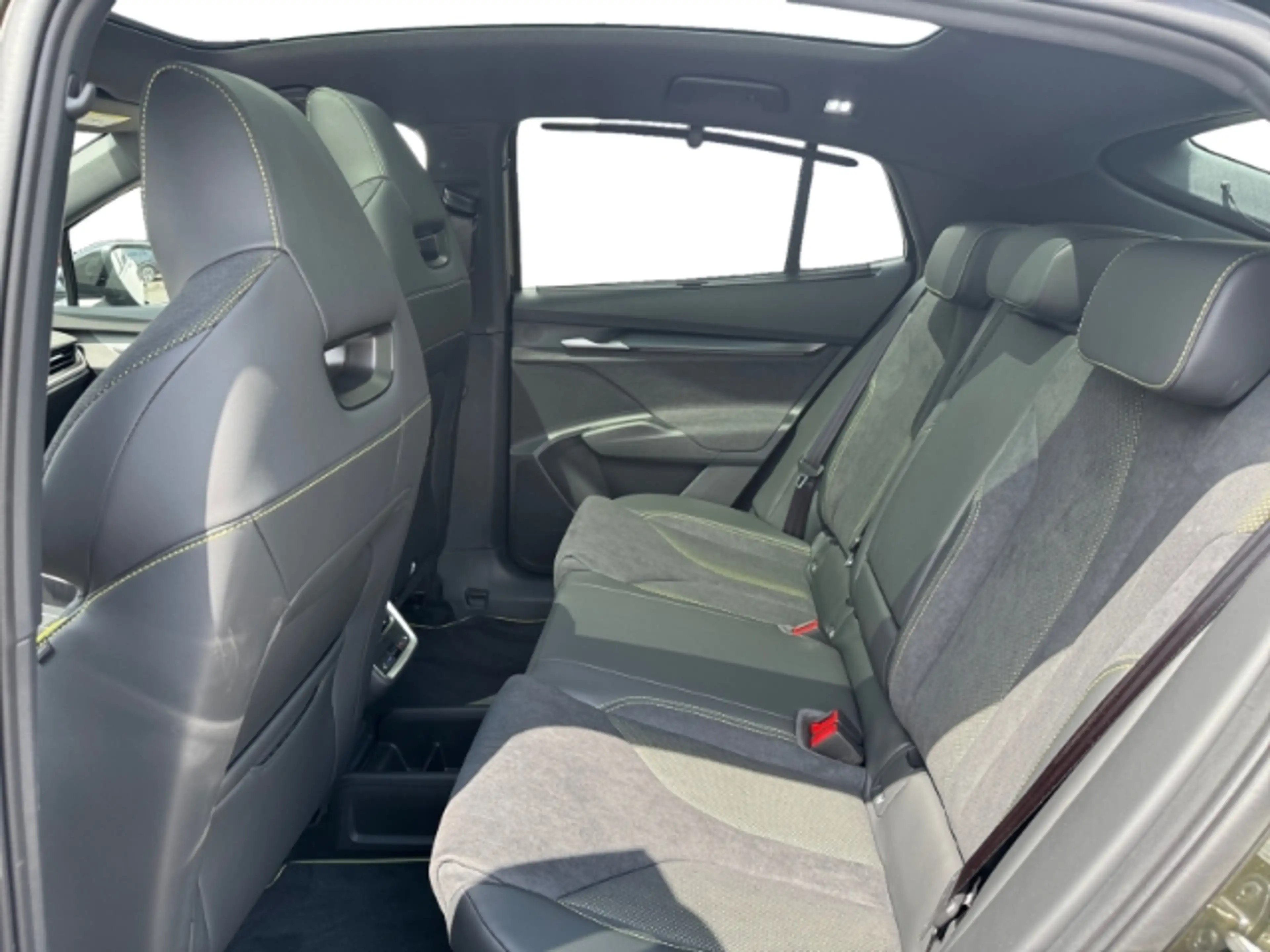 Skoda Enyaq Coupe RS MATRIX MAX NAVI AHK 21'' 360° FAHRERASSIS — photo 14