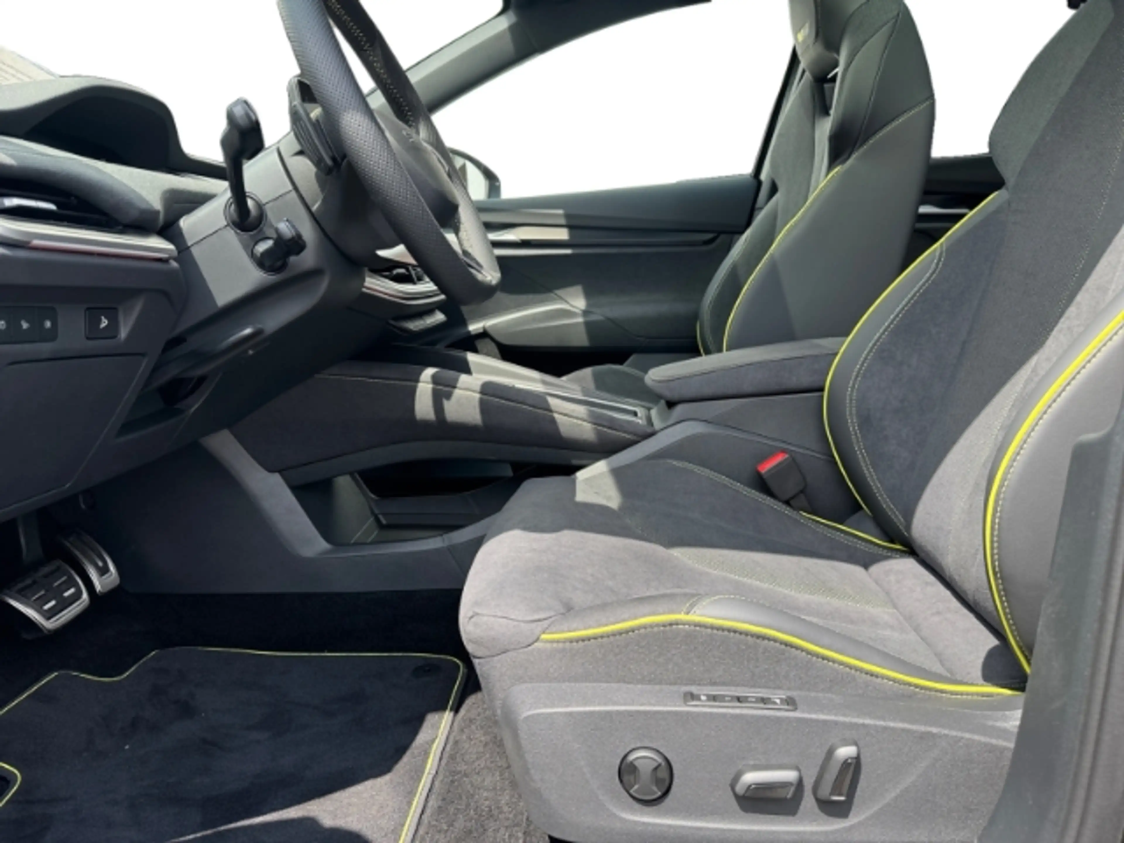 Skoda Enyaq Coupe RS MATRIX MAX NAVI AHK 21'' 360° FAHRERASSIS — photo 12
