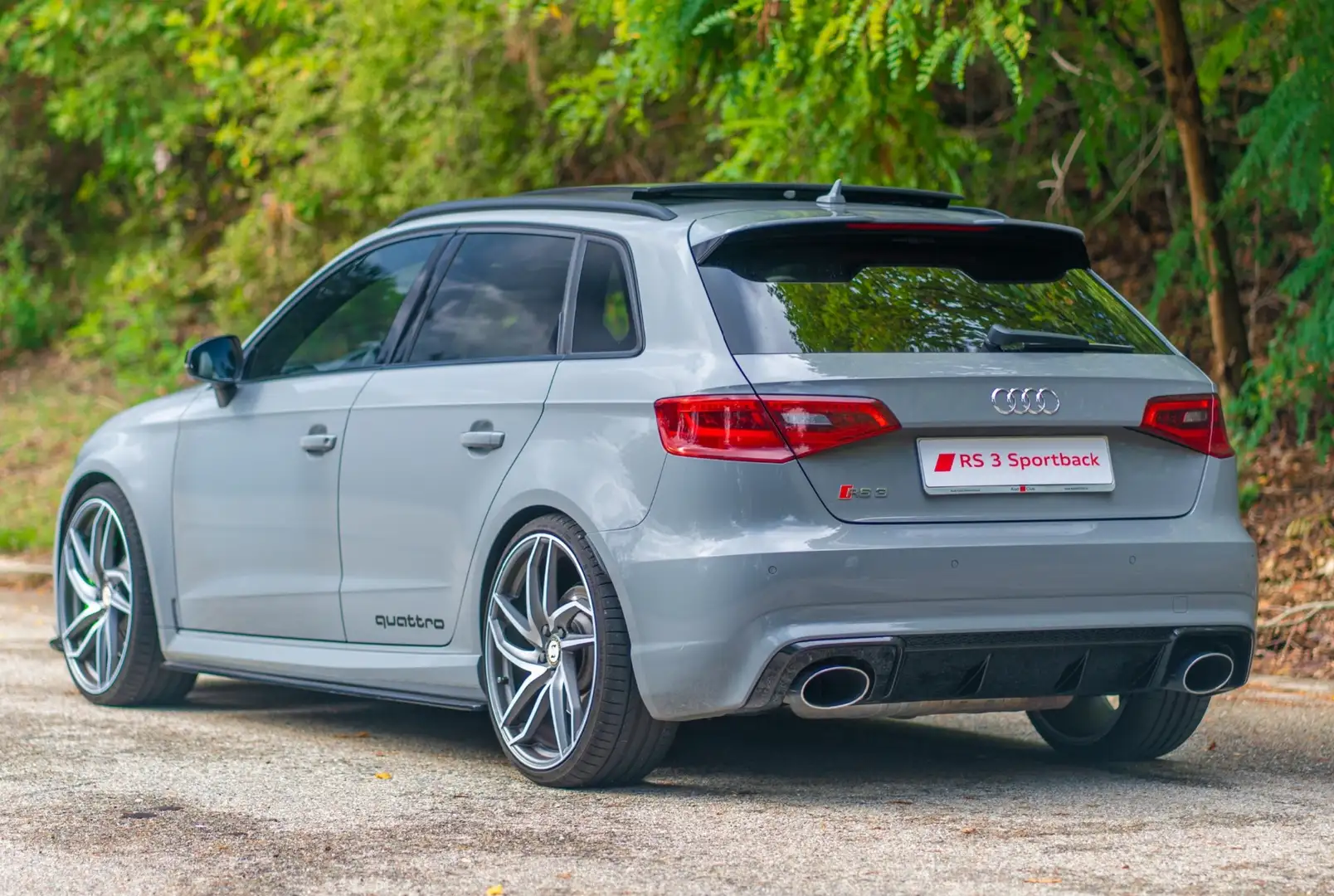 Audi RS3 Sportback 2.5 tfsi quattro s-tronic - 1