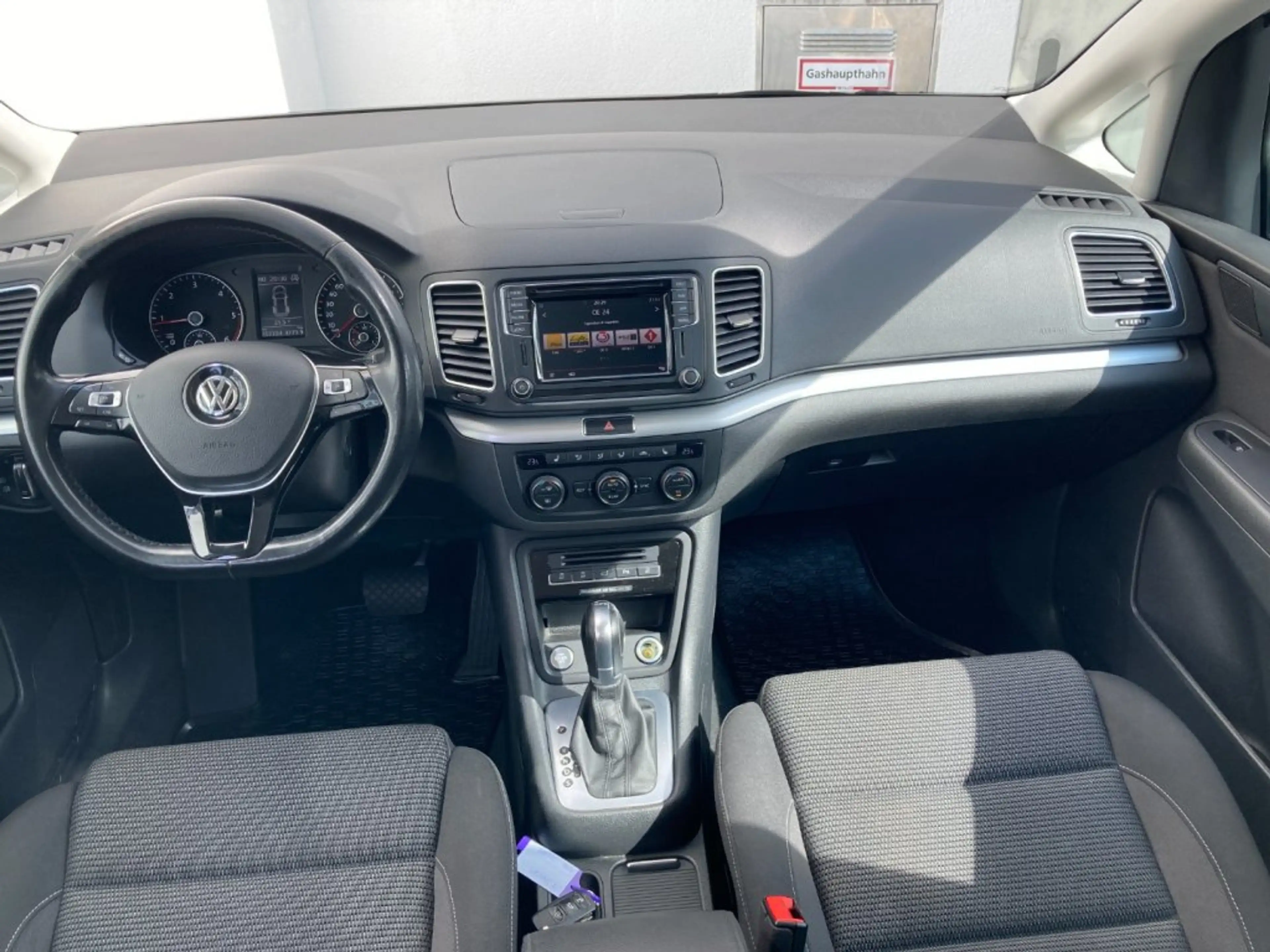 Volkswagen Sharan Business inkl. AHV — photo 8
