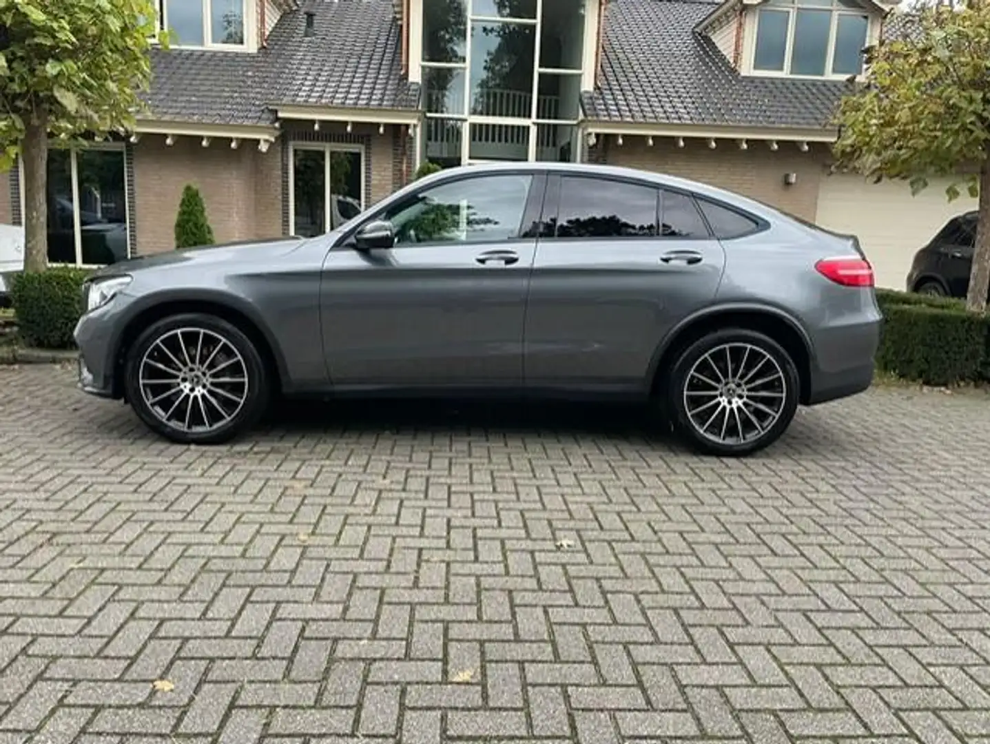 Mercedes-Benz GLC 220 d 4MATIC AMG LINE NAVI NIGHT LED Gris - 2