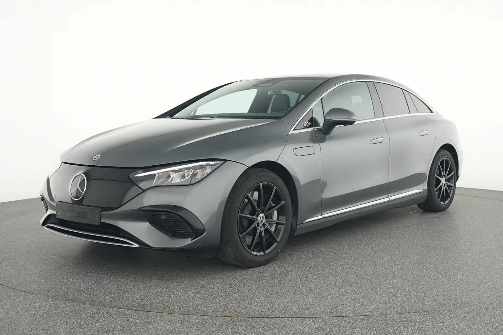 Mercedes-Benz EQE 300 Grijs - 1