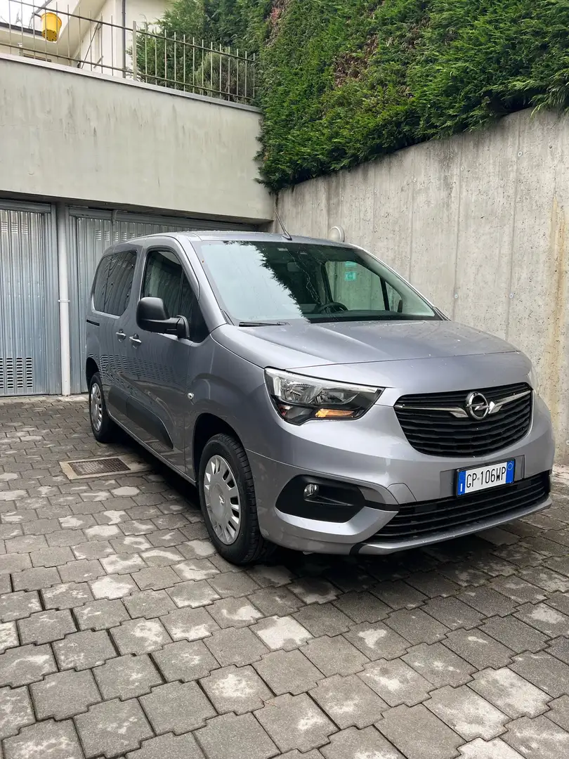 Opel Combo Opel Combo Life 1.2 110 CV autocarro Szürke - 1