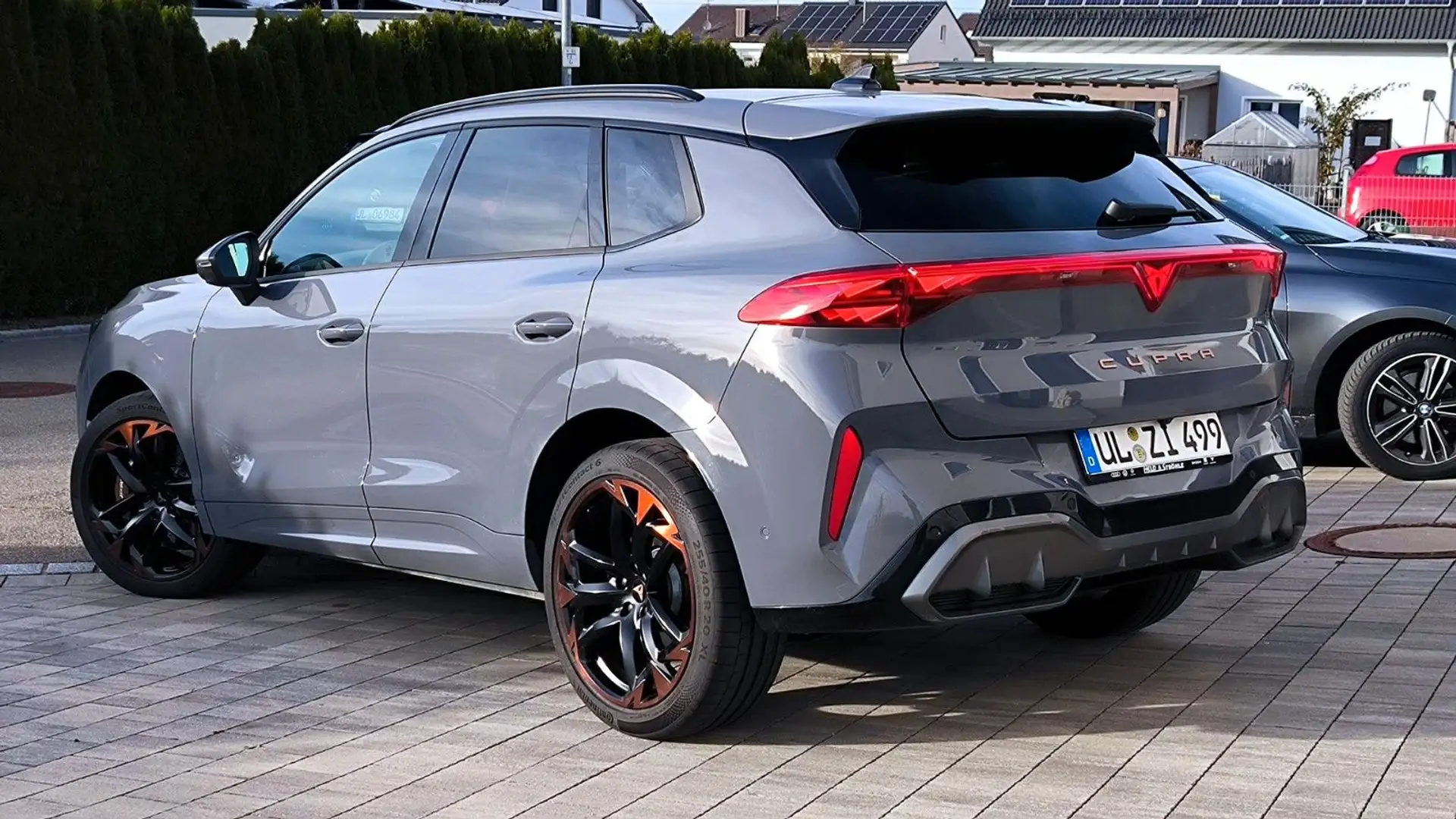 CUPRA Terramar 2.0 VZ 20" Akebono HuD Pano DriveXL Matrix VOLL! Grau - 2