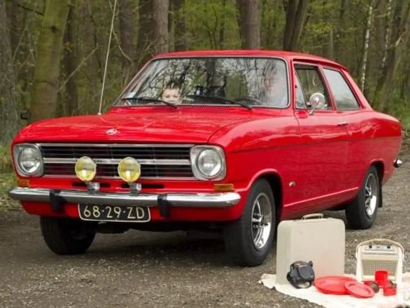 Opel Kadett Kadett 1.2S Holiday Roşu - 1