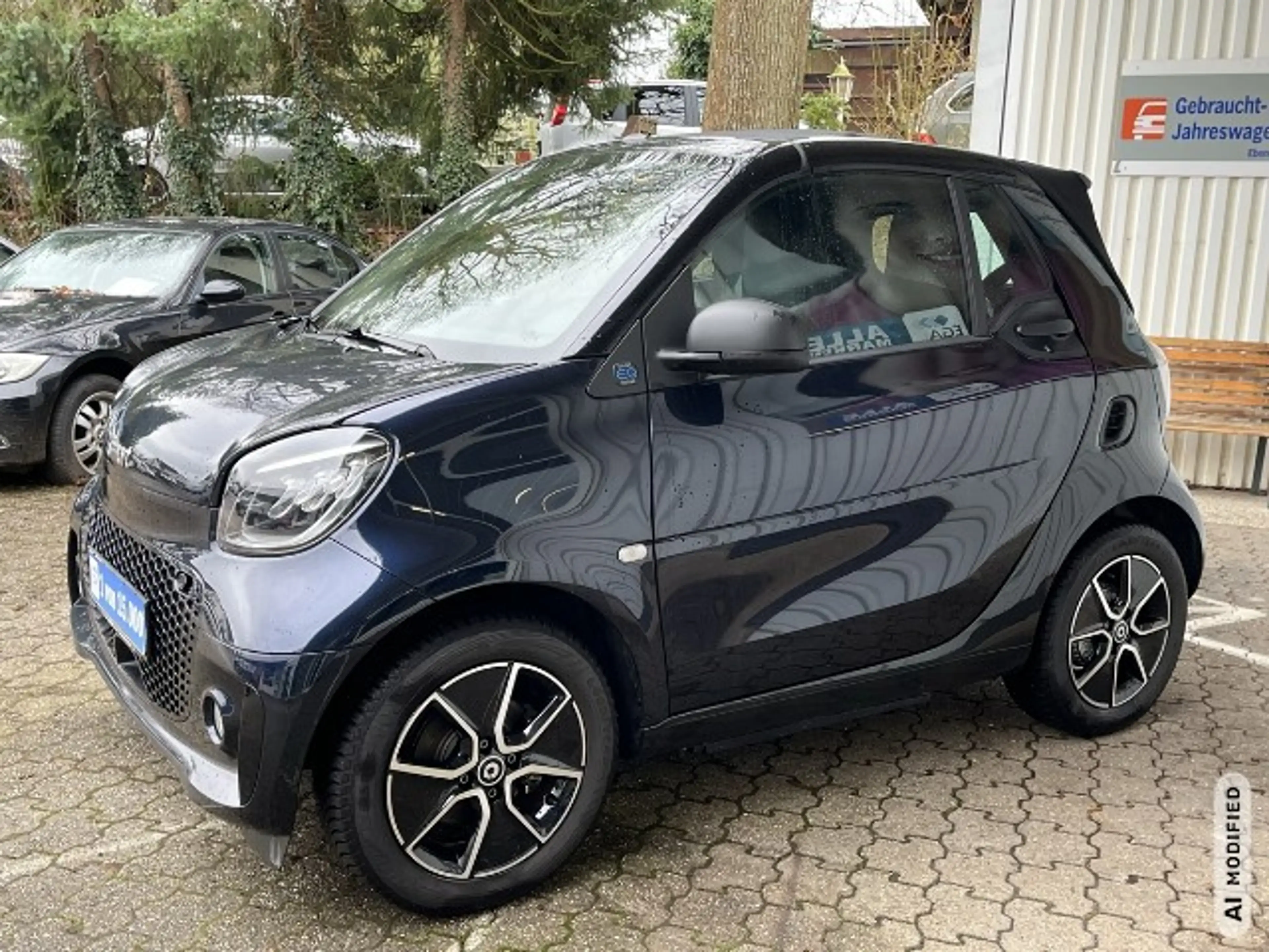 smart forTwo EQ cabrio*EXCLUSIVE*22kW*CAM*MEDIA*ALU*ALLW*LED*SH — photo 12