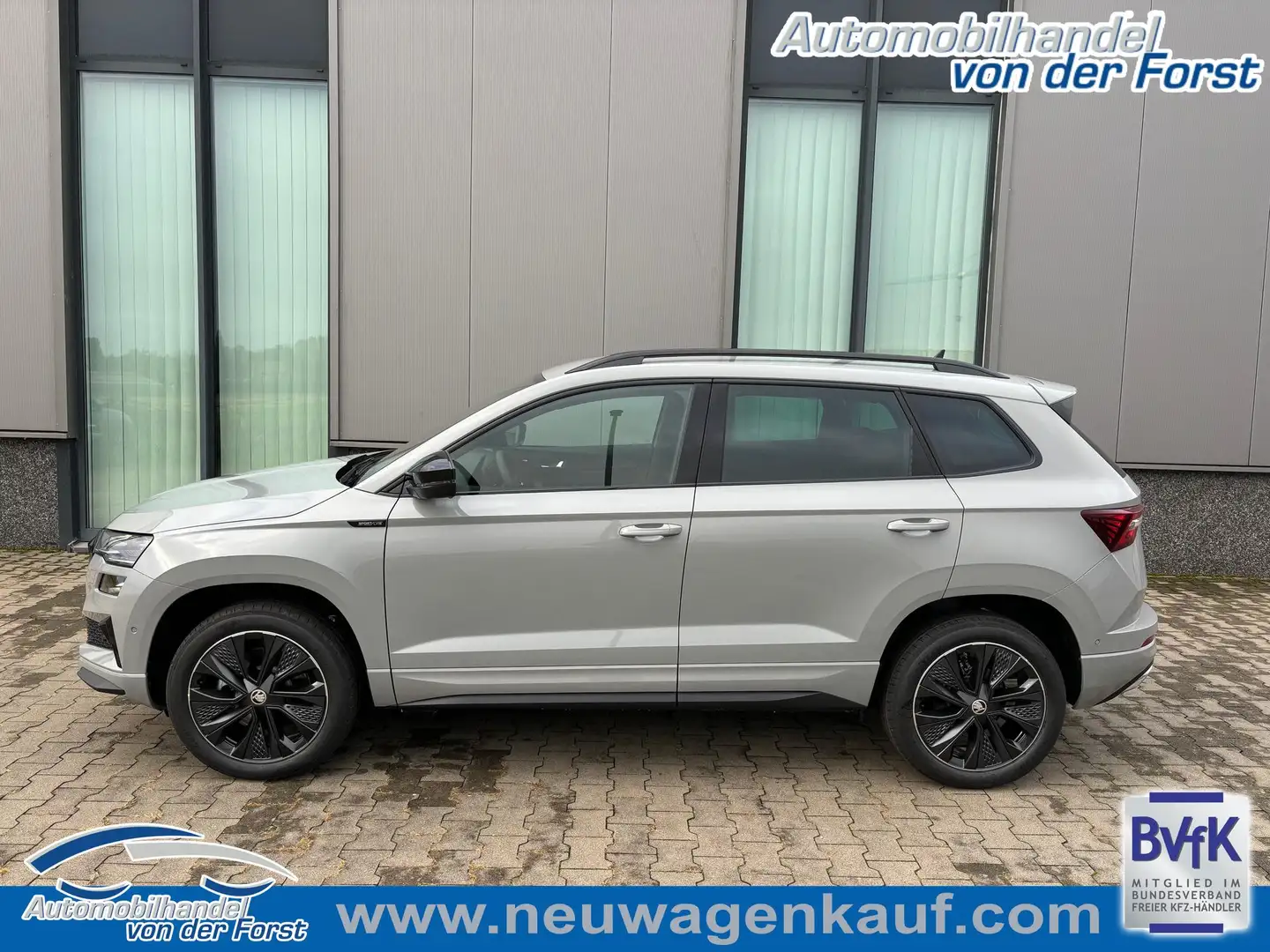 Skoda Karoq "Selection" LIEFERUNG KOSTENLOS! Angebot f. Men... - 1