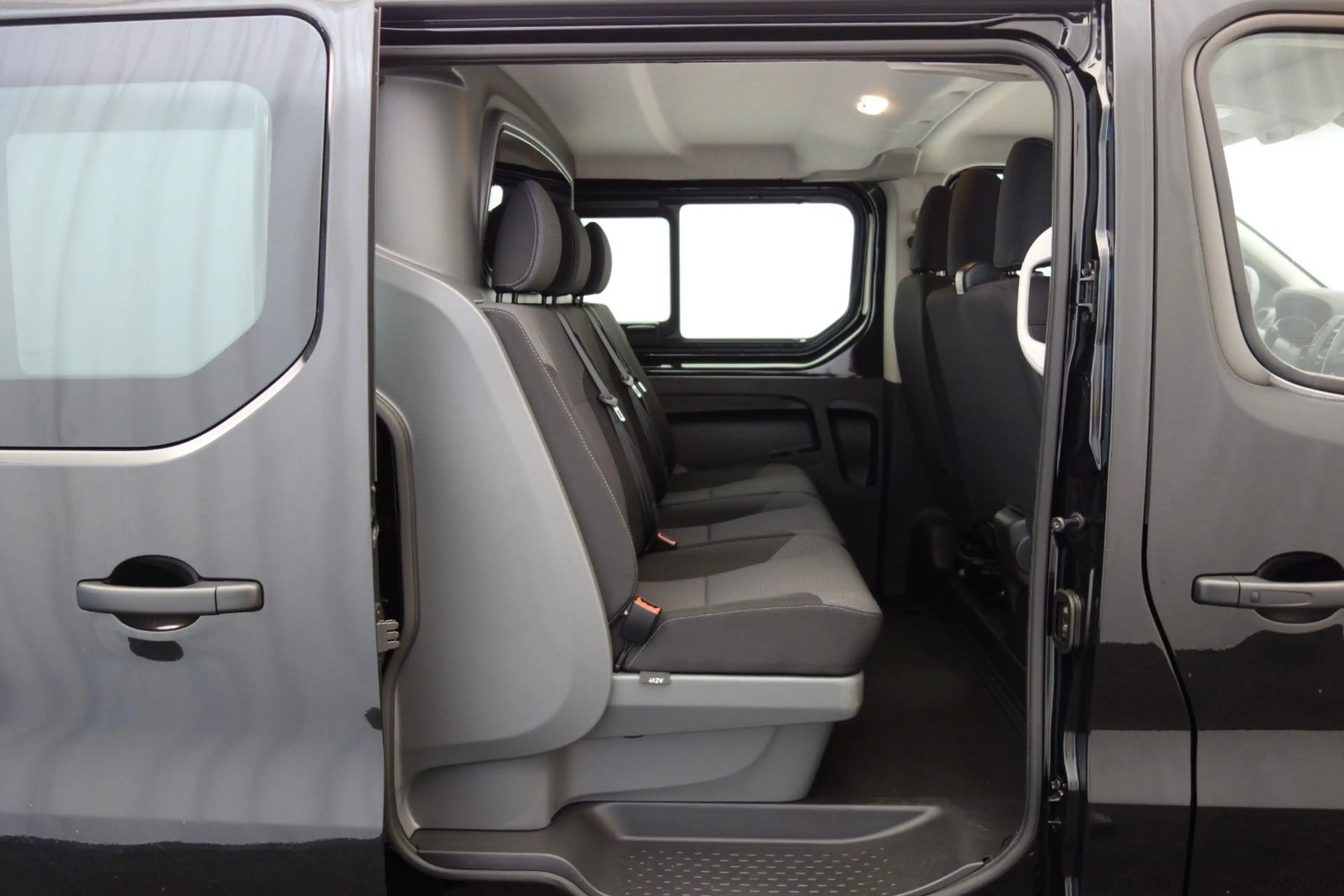 Renault Trafic Doka 3,0t Automatik *6-Sitze, 17.000km* — photo 12