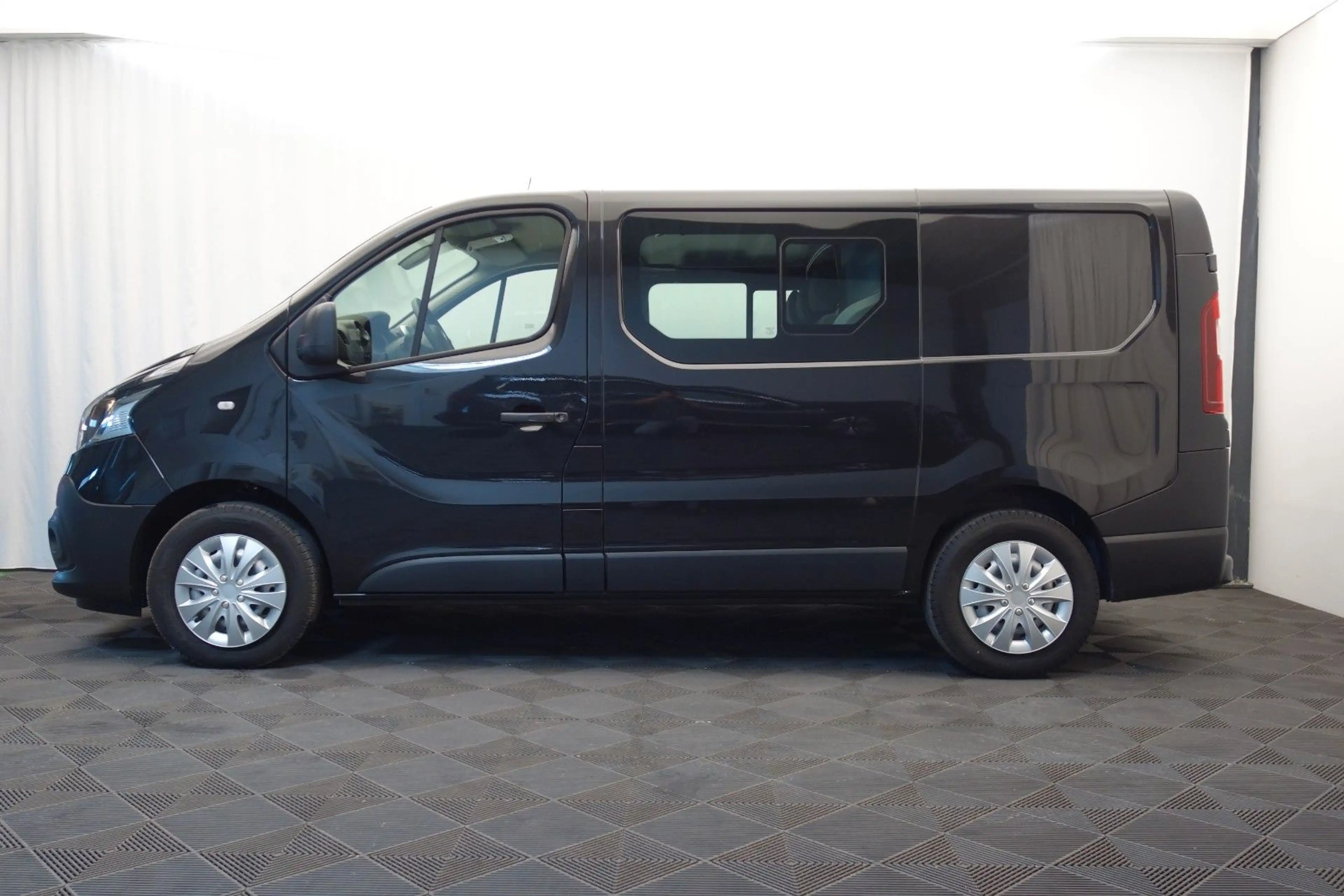 Renault Trafic Doka 3,0t Automatik *6-Sitze, 17.000km* — photo 5
