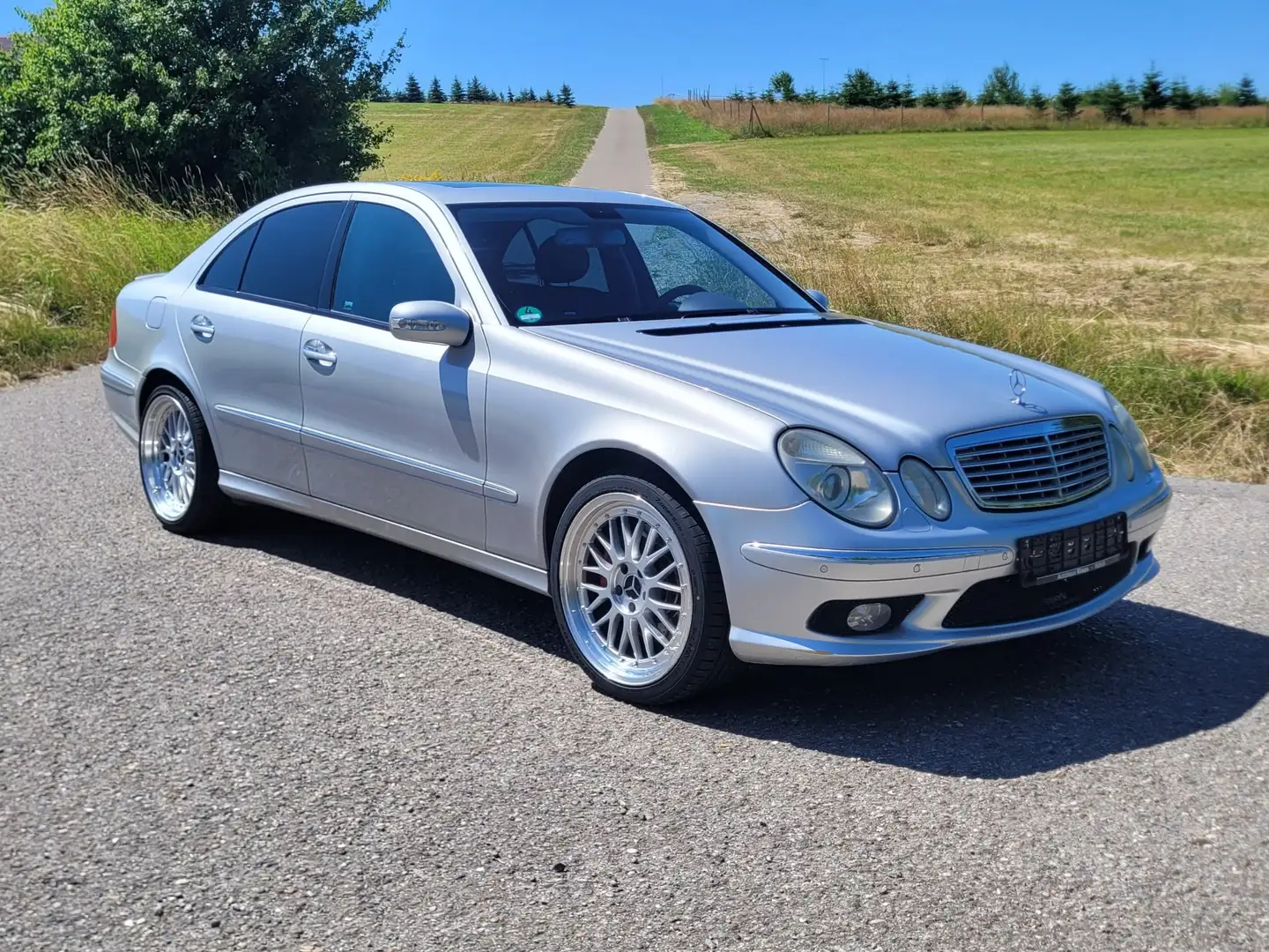 Mercedes-Benz E 500 Amg-Paket - 19 Zoll - HU/AU 05/2026 - 2
