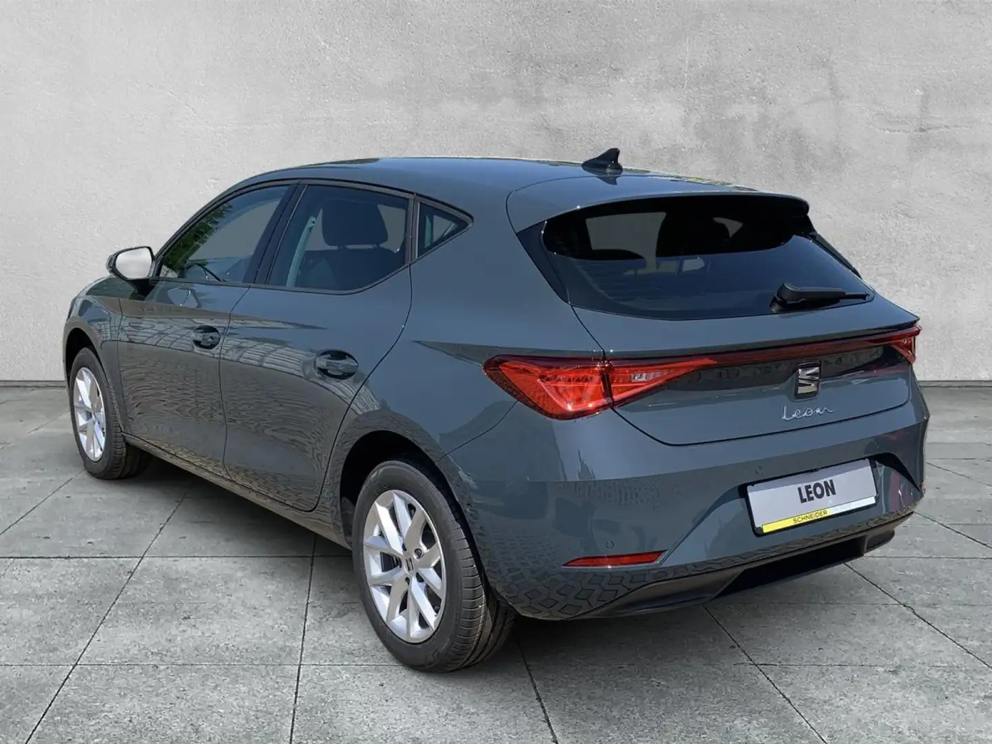 SEAT Leon Road Edition 1.5 eTSI 110 kW (150 PS) 7-Gang-DSG;S Blau - 2